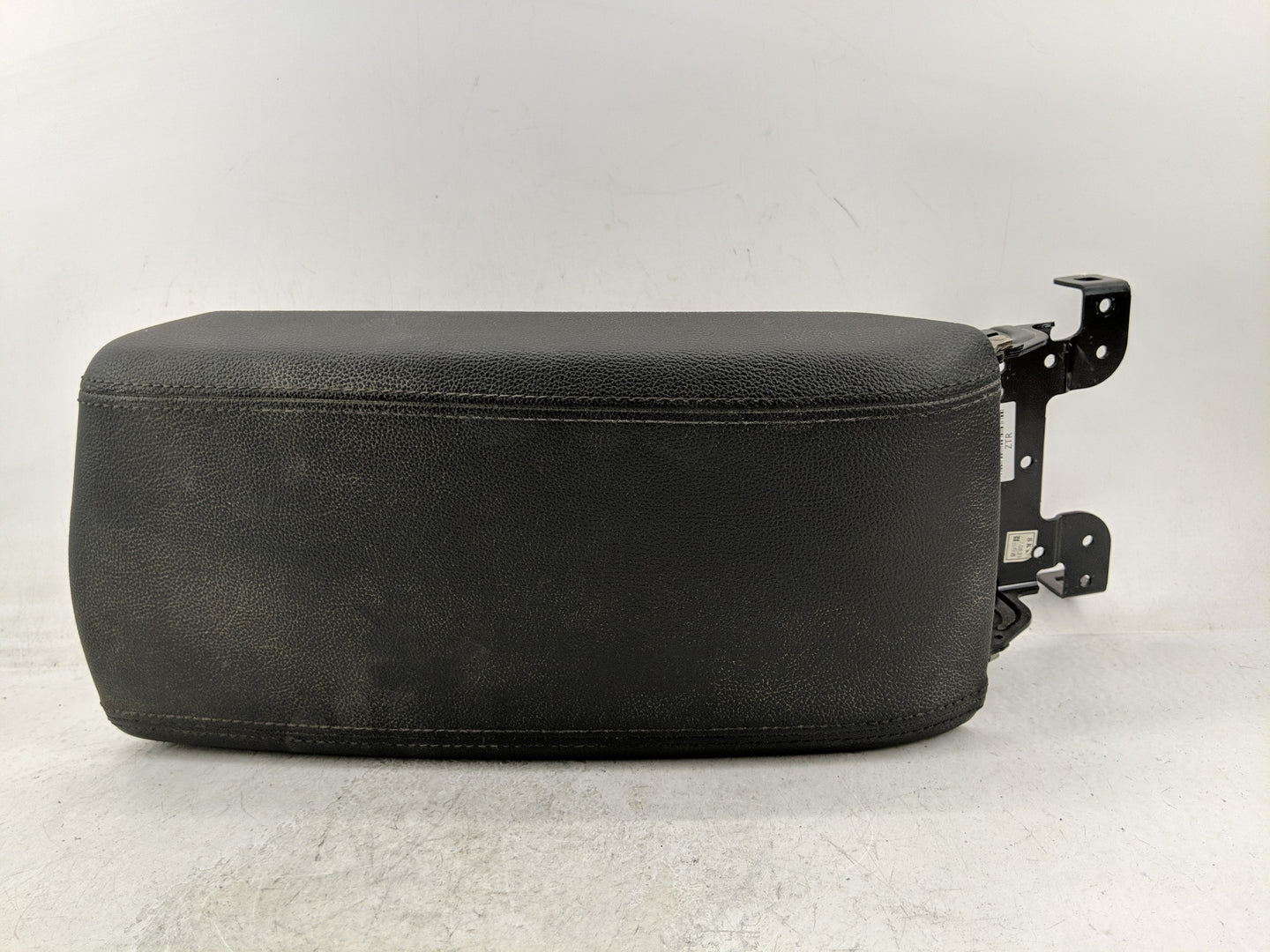2018 Hyundai Sonata Center Console Armrest Cover Lid Fits OEM Used Auto Parts - Oemusedautoparts1.com