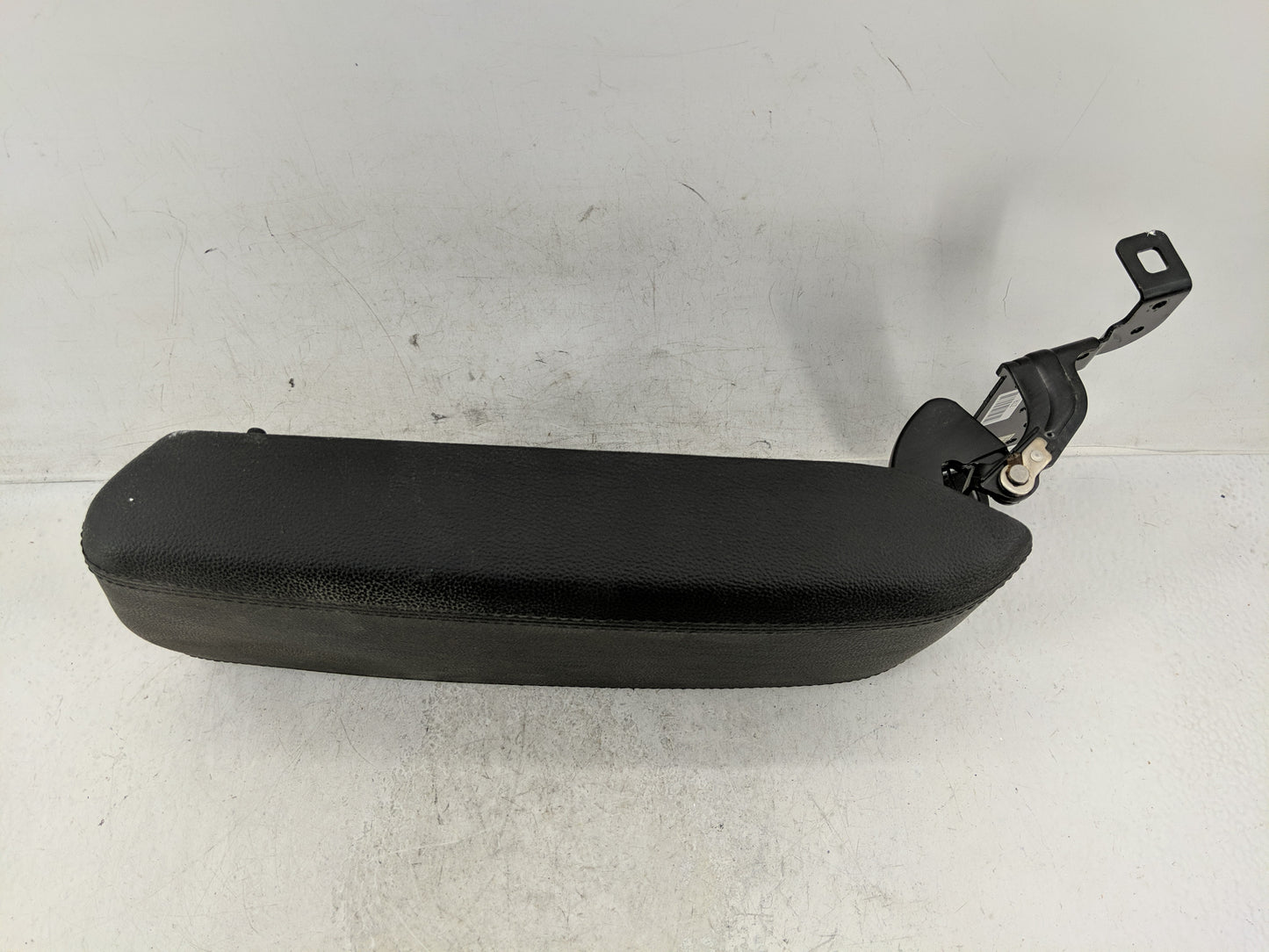 2018 Hyundai Sonata Center Console Armrest Cover Lid Fits OEM Used Auto Parts - Oemusedautoparts1.com