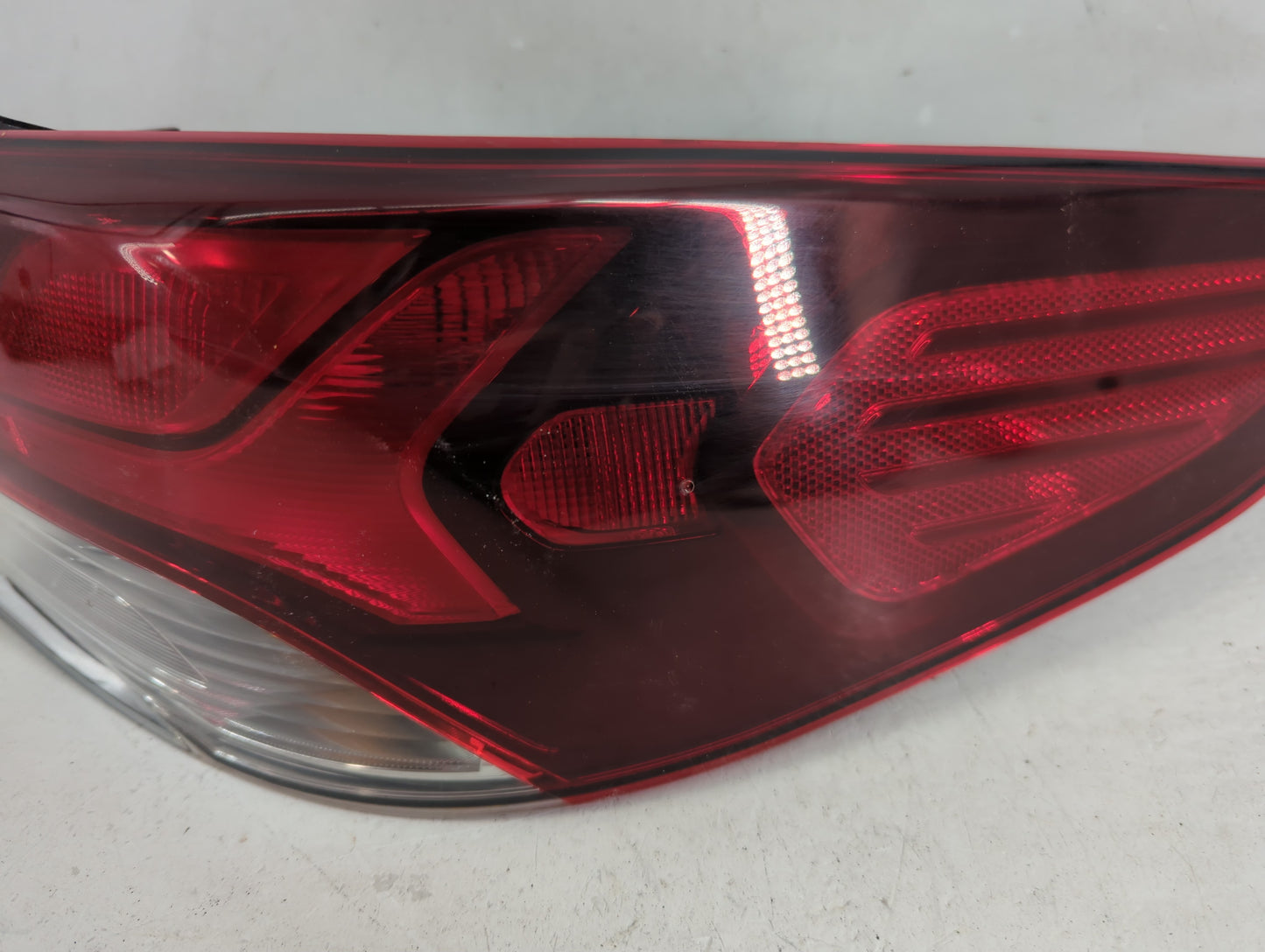 2018-2019 Hyundai Sonata Tail Light Assembly Passenger Right OEM Fits Fits 2018 2019 OEM Used Auto Parts - Oemusedautoparts1