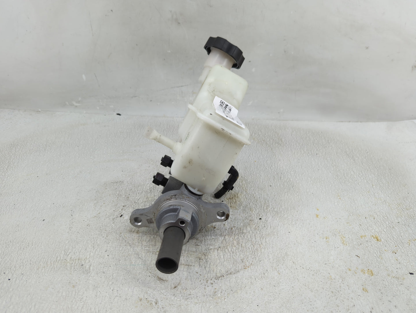 2015-2019 Hyundai Sonata Brake Master Cylinder 1276158 - Oemusedautoparts1.com