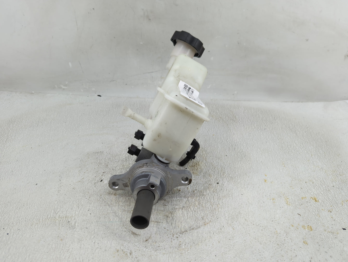 2015-2019 Hyundai Sonata Brake Master Cylinder 1276158 - Oemusedautoparts1.com