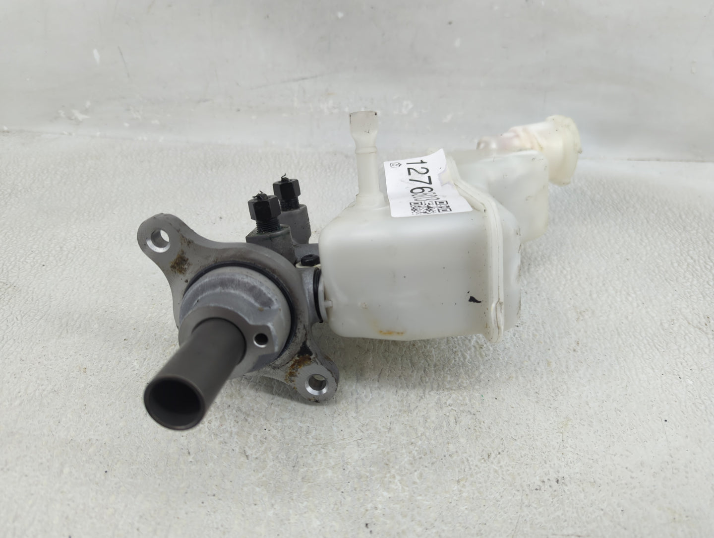 2015-2019 Hyundai Sonata Brake Master Cylinder - Oemusedautoparts1.com