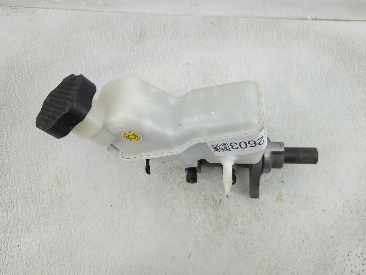 2015-2019 Hyundai Sonata Brake Master Cylinder 1312603 - Oemusedautoparts1.com