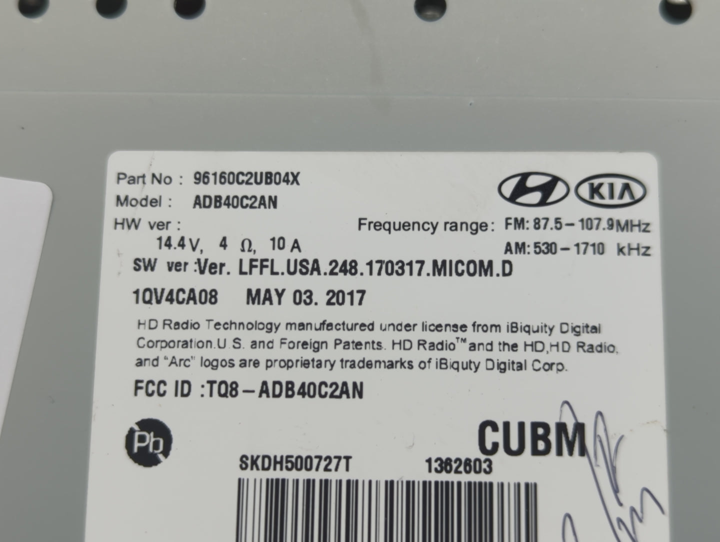 2018-2019 Hyundai Sonata Radio AM FM Cd Player Receiver Replacement P/N:96160C2UB04X Fits Fits 2018 2019 OEM Used Auto Parts