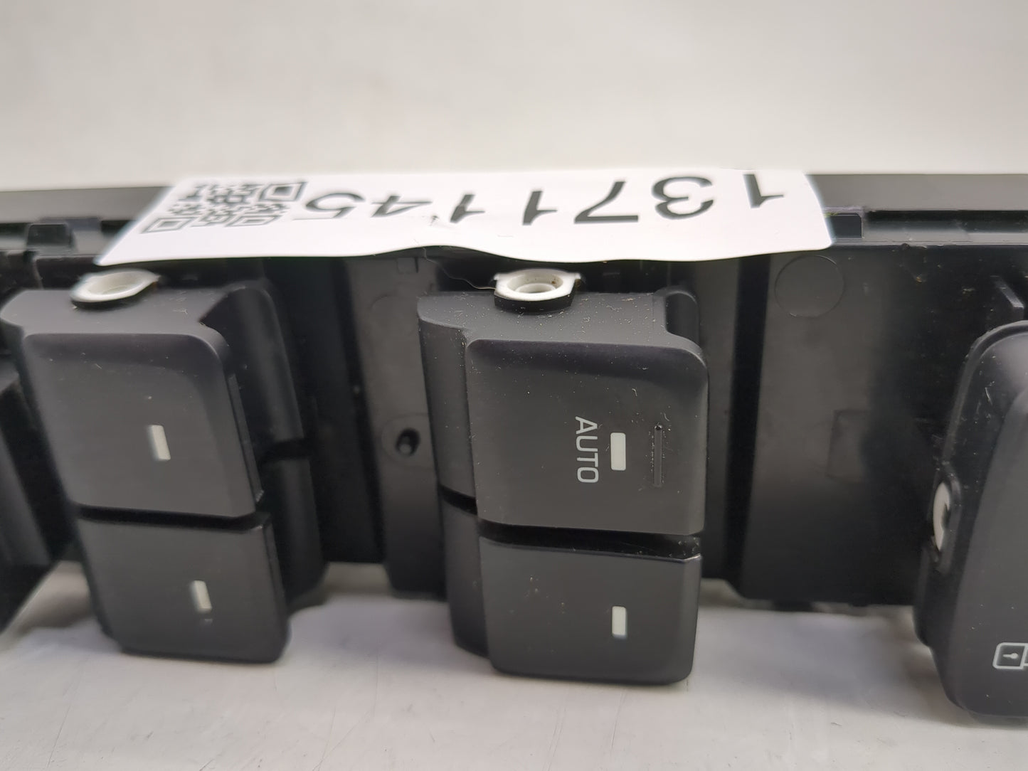 2015-2019 Hyundai Sonata Master Power Window Switch Replacement Driver Side Left P/N:93570-C1000 Fits OEM Used Auto Parts - 