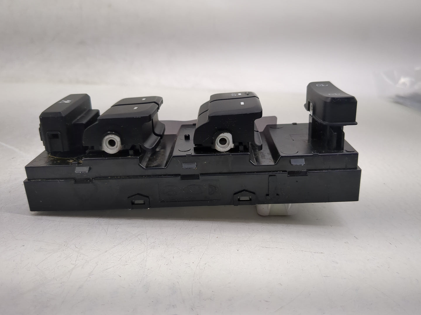 2015-2019 Hyundai Sonata Master Power Window Switch Replacement Driver Side Left P/N:93570-C1000 Fits OEM Used Auto Parts - 