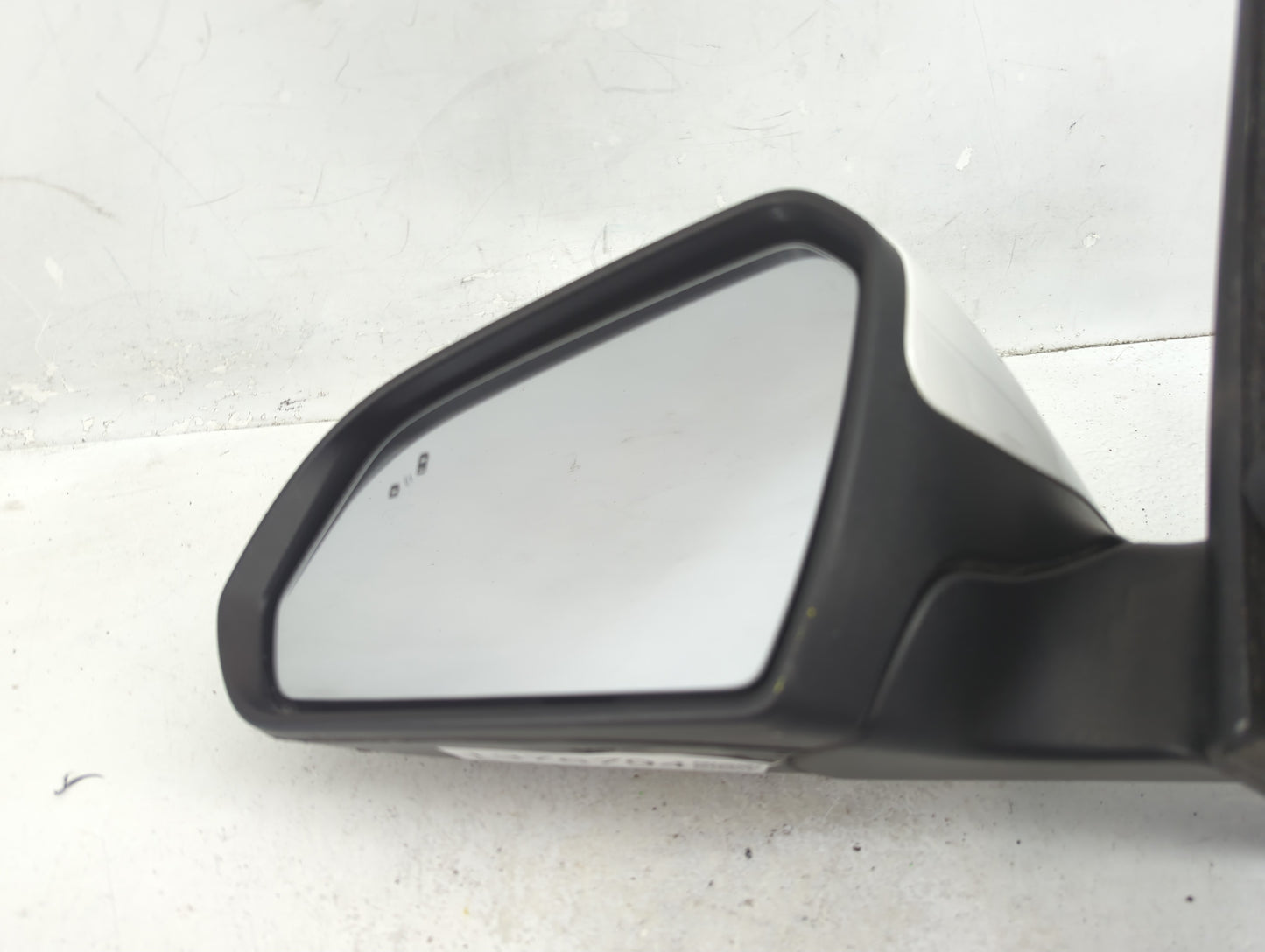 2018-2019 Hyundai Sonata Driver Side View Mirror - Left Door Mirror OEM Used - Oemusedautoparts1.com