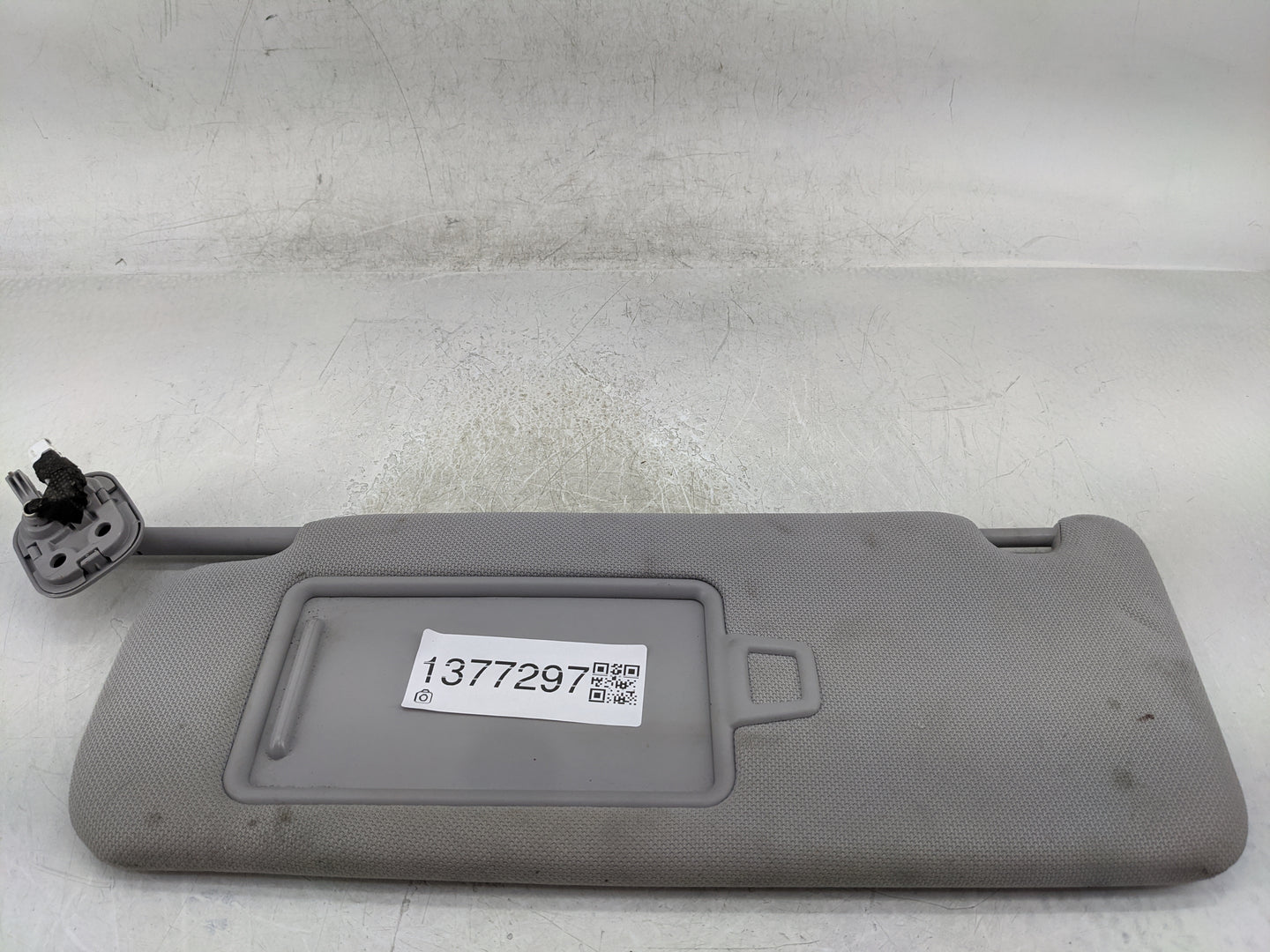 2015-2019 Hyundai Sonata Sun Visor Shade Replacement Driver Left Mirror Fits Fits 2015 2016 2017 2018 2019 OEM Used Auto Par