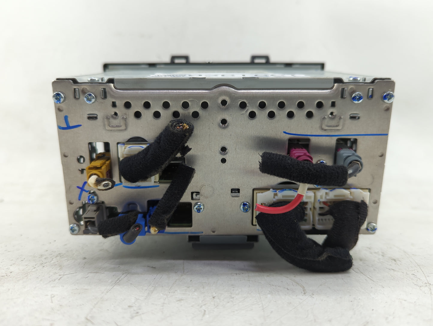 2018-2019 Hyundai Sonata Radio AM FM Cd Player Receiver Replacement Fits Fits 2018 2019 OEM Used Auto Parts - Oemusedautopar