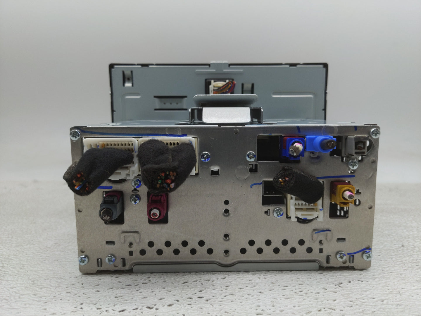 2018-2019 Hyundai Sonata Radio AM FM Cd Player Receiver Replacement P/N:96160C2UB04X Fits Fits 2018 2019 OEM Used Auto Parts