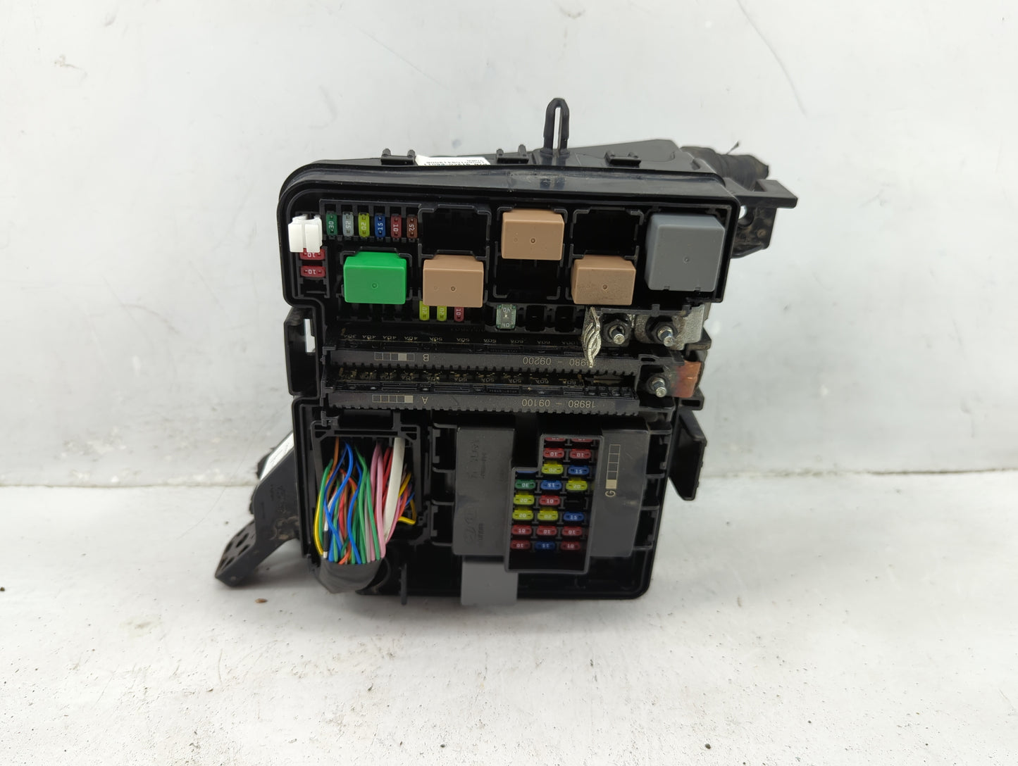 2018-2019 Hyundai Sonata Fusebox Fuse Box Panel Relay Module P/N:91951-E6850 Fits Fits 2018 2019 OEM Used Auto Parts - Oemus
