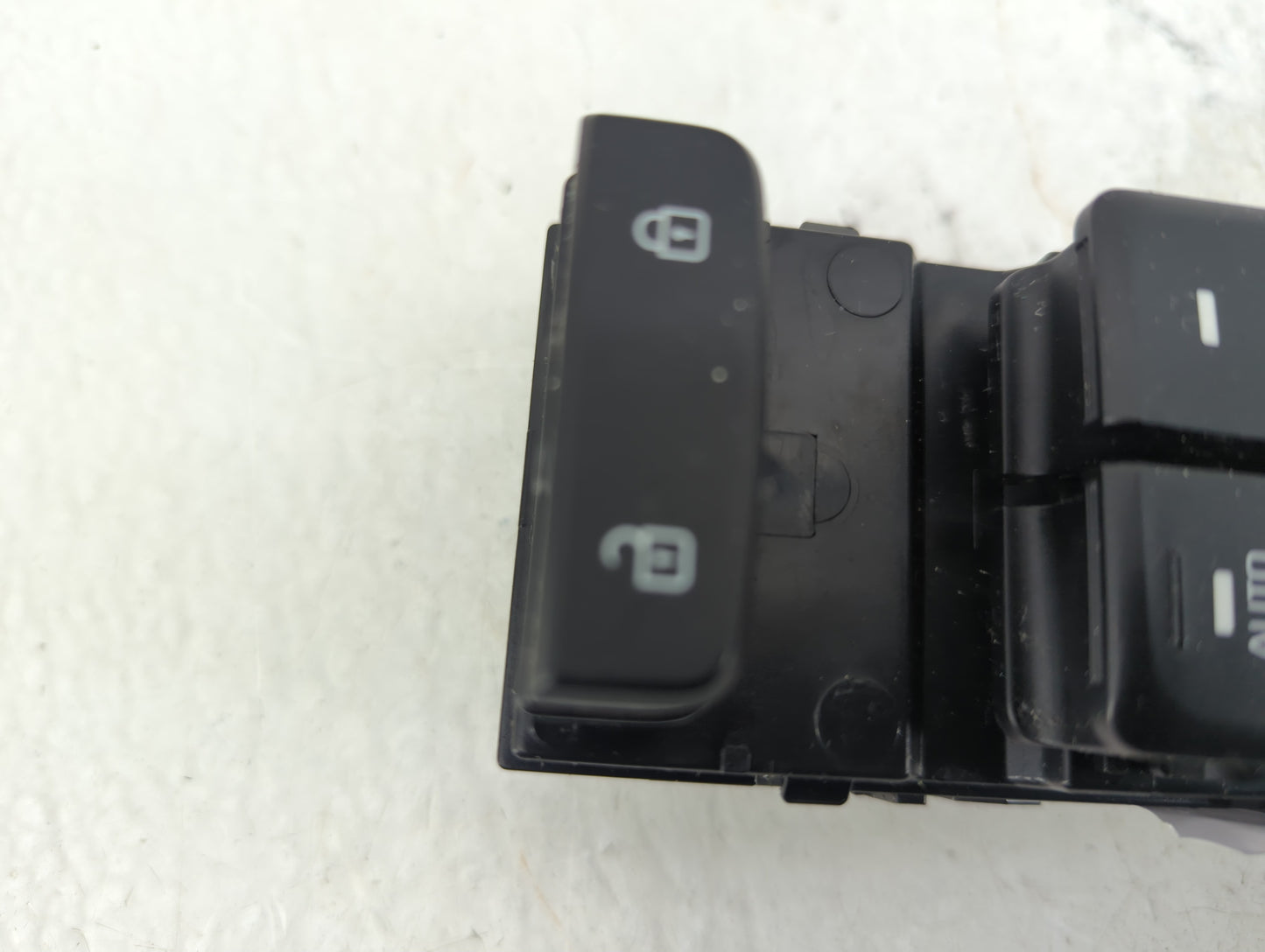 2015-2019 Hyundai Sonata Master Power Window Switch Replacement Driver Side Left P/N:93570-C1000 Fits OEM Used Auto Parts - 