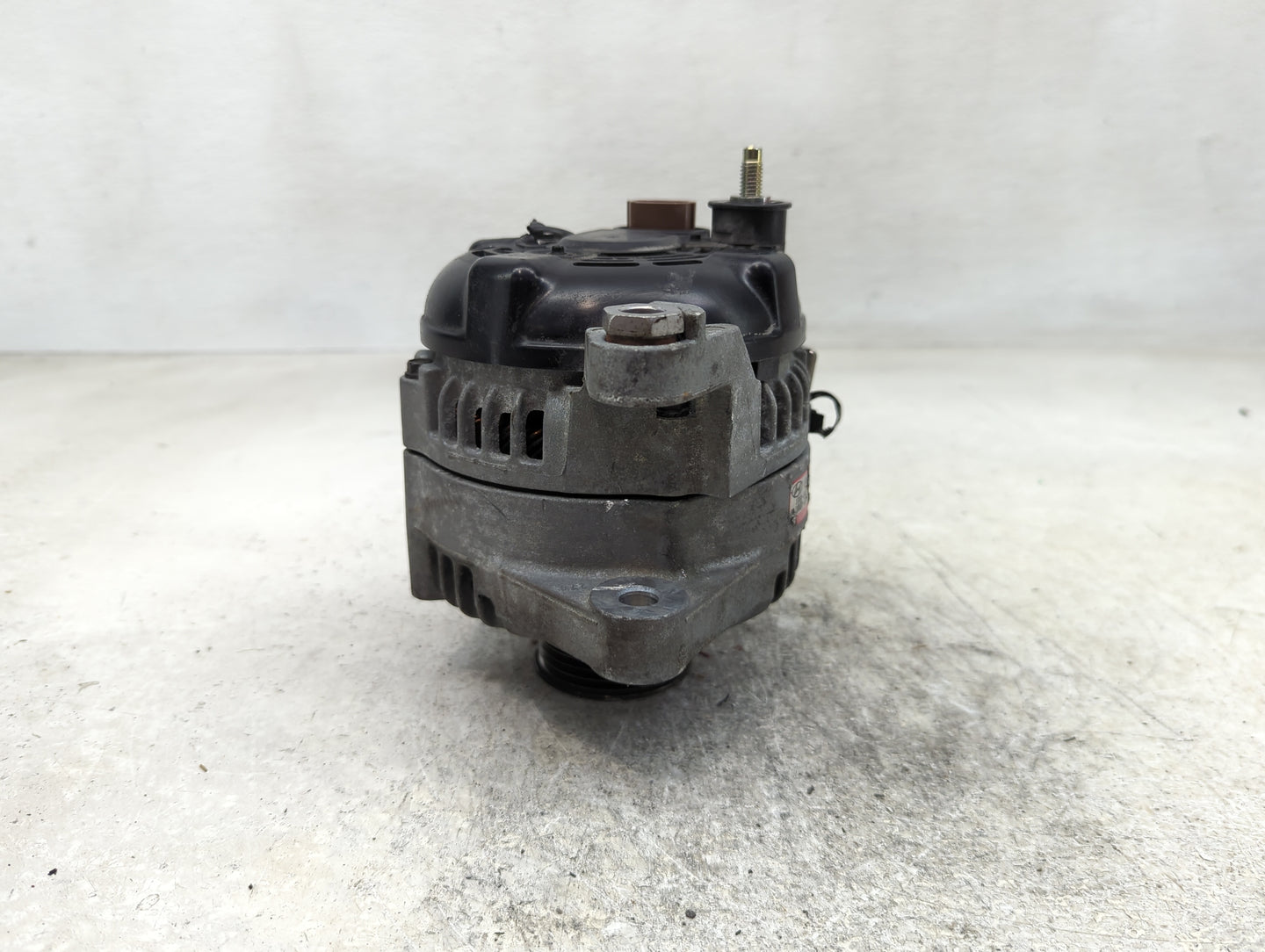 2015-2019 Hyundai Sonata Alternator Replacement Generator Charging Assembly Engine OEM P/N:37300-2G061 Fits OEM Used Auto Pa