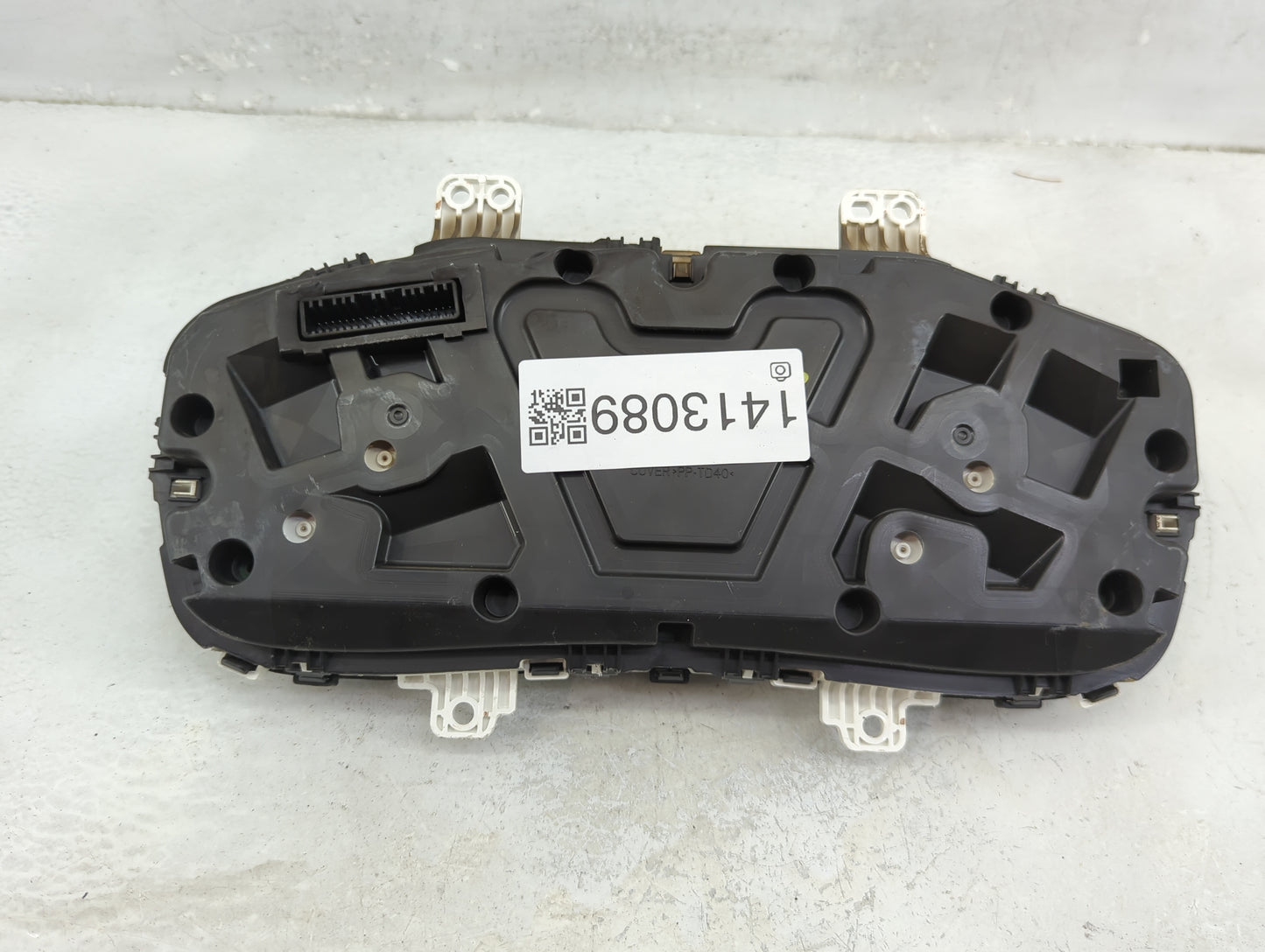 2018-2019 Hyundai Sonata Instrument Cluster Speedometer Gauges P/N:94071-C2010 Fits Fits 2018 2019 OEM Used Auto Parts - Oem