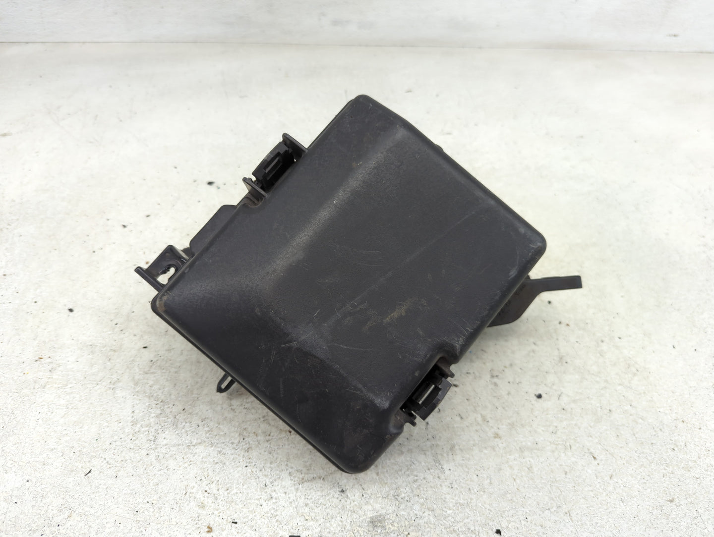 2018-2019 Hyundai Sonata Fusebox Fuse Box Panel Relay Module P/N:91951-C2850 Fits Fits 2018 2019 OEM Used Auto Parts - Oemus