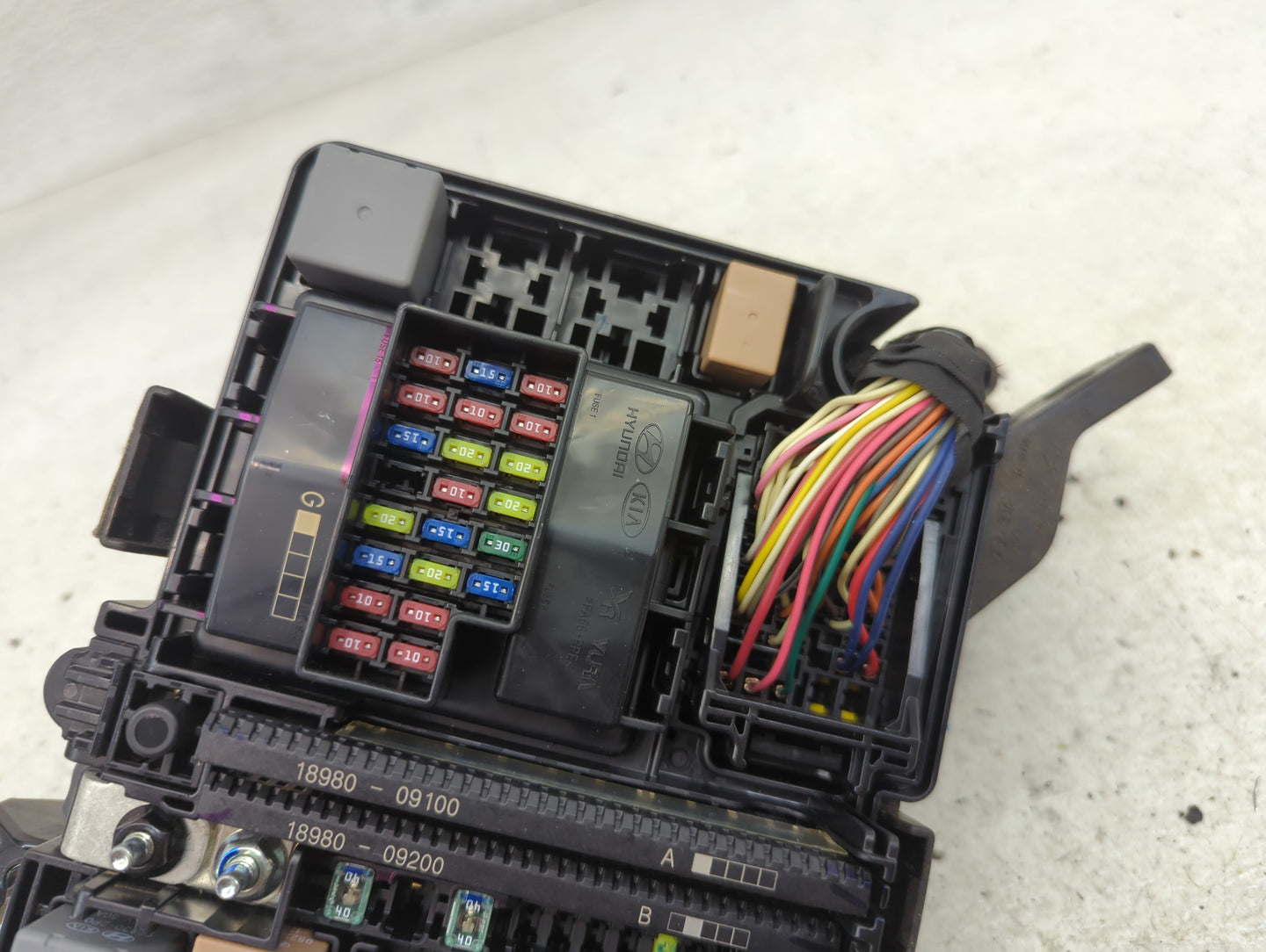2018-2019 Hyundai Sonata Fusebox Fuse Box Panel Relay Module P/N:91951-C2850 Fits Fits 2018 2019 OEM Used Auto Parts - Oemus