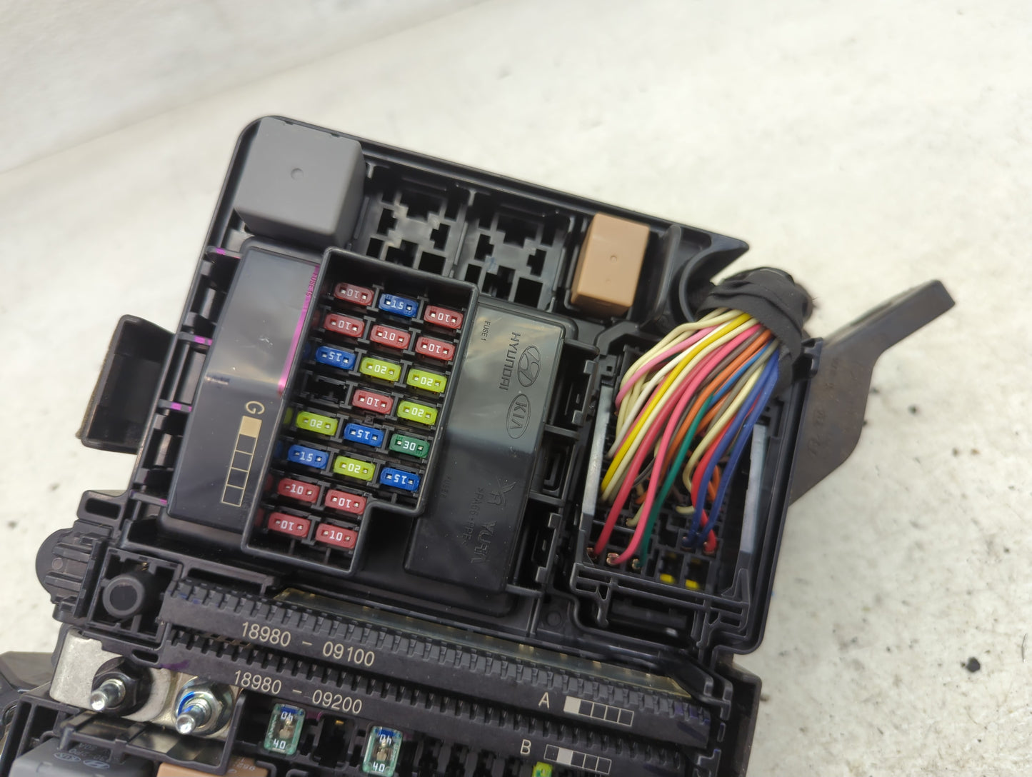 2018-2019 Hyundai Sonata Fusebox Fuse Box Panel Relay Module P/N:91951-C2850 Fits Fits 2018 2019 OEM Used Auto Parts - Oemus