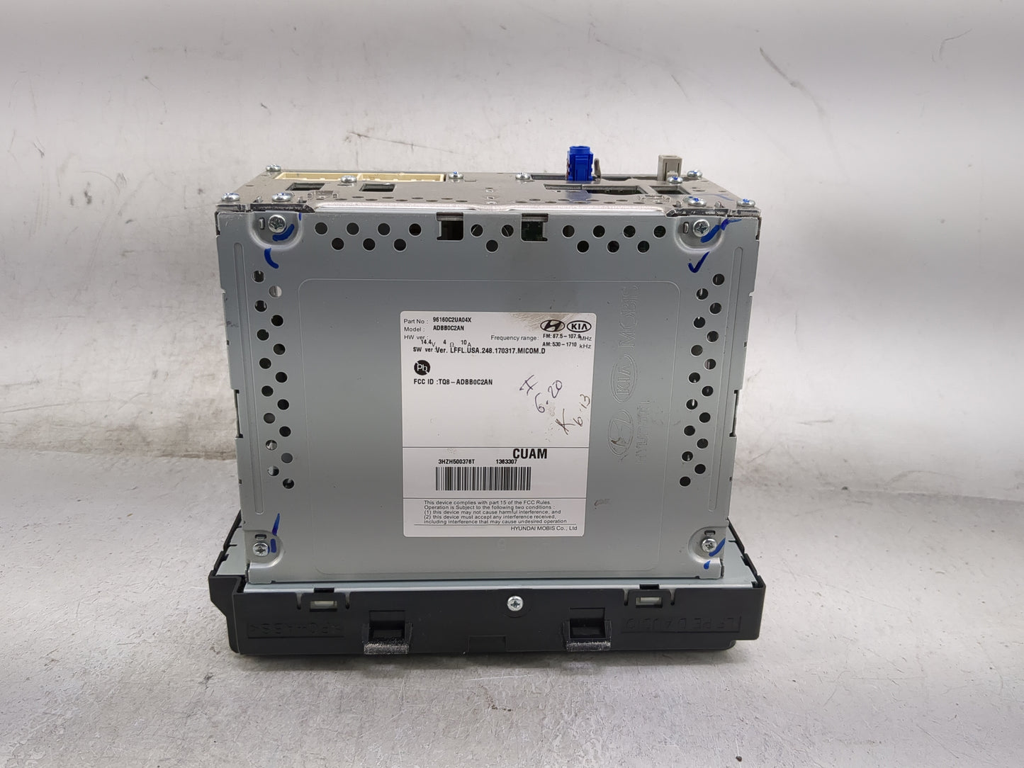 2018-2019 Hyundai Sonata Radio AM FM Cd Player Receiver Replacement P/N:96160C2UA04X Fits Fits 2018 2019 OEM Used Auto Parts
