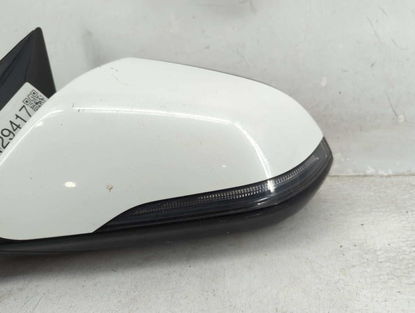 2018-2019 Hyundai Sonata Driver Side View Mirror - Left Door Mirror OEM Used - Oemusedautoparts1.com