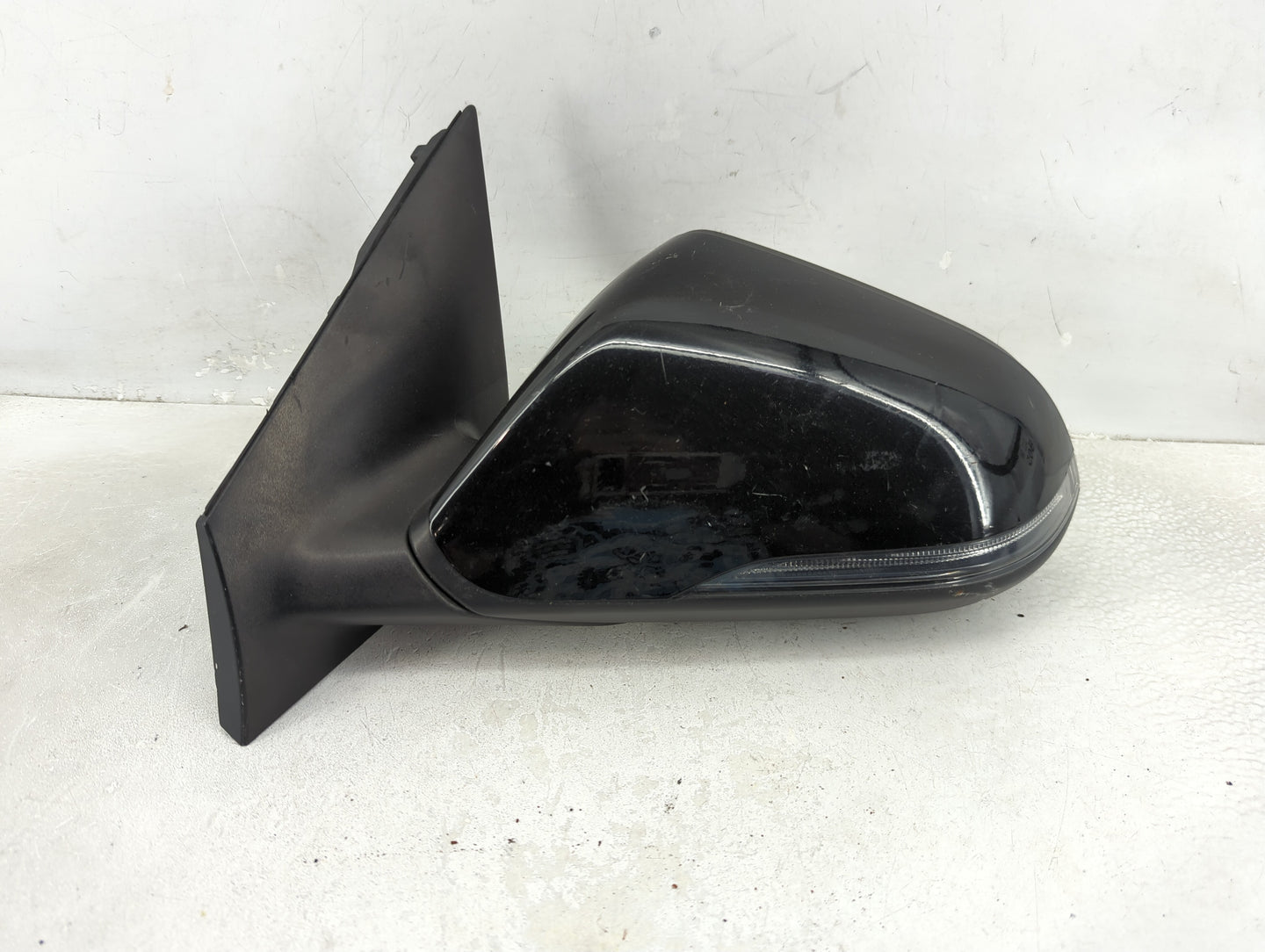 2018-2019 Hyundai Sonata Driver Side View Mirror - Left Door Mirror OEM Used - Oemusedautoparts1.com