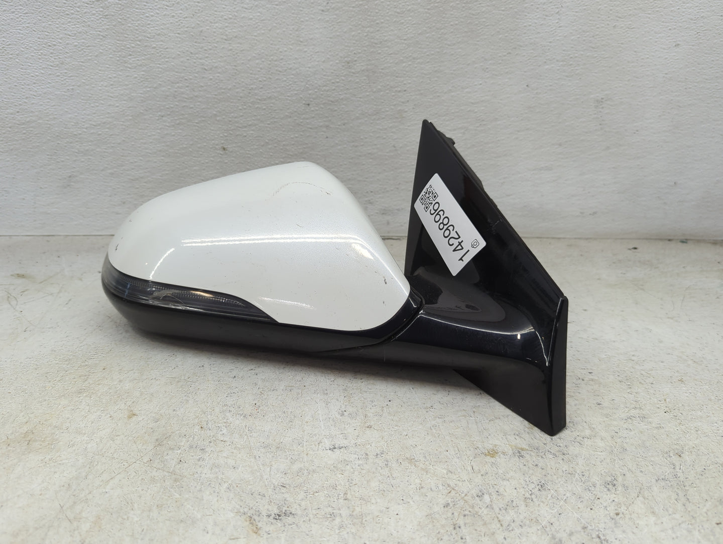 2018-2019 Hyundai Sonata Passenger Side View Mirror - Right Door Mirror OEM Used - Oemusedautoparts1.com