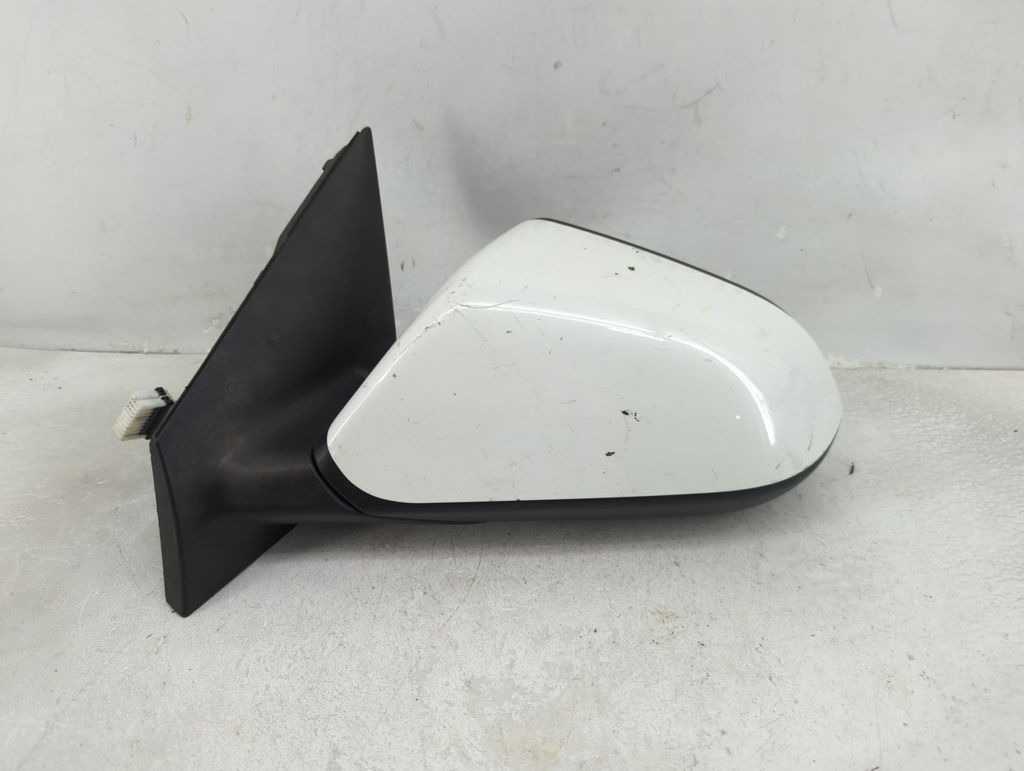2018-2019 Hyundai Sonata Driver Side View Mirror - Left Door Mirror OEM Used - Oemusedautoparts1.com