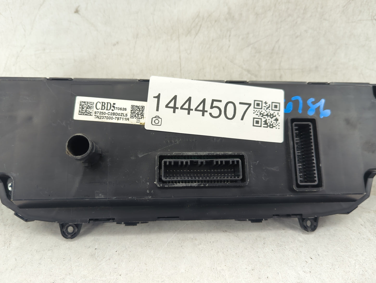 2018 Hyundai Sonata Climate Control Module Temperature AC/Heater Replacement P/N:97250-C2BD0ZL5 N237000-79711H Fits OEM Used