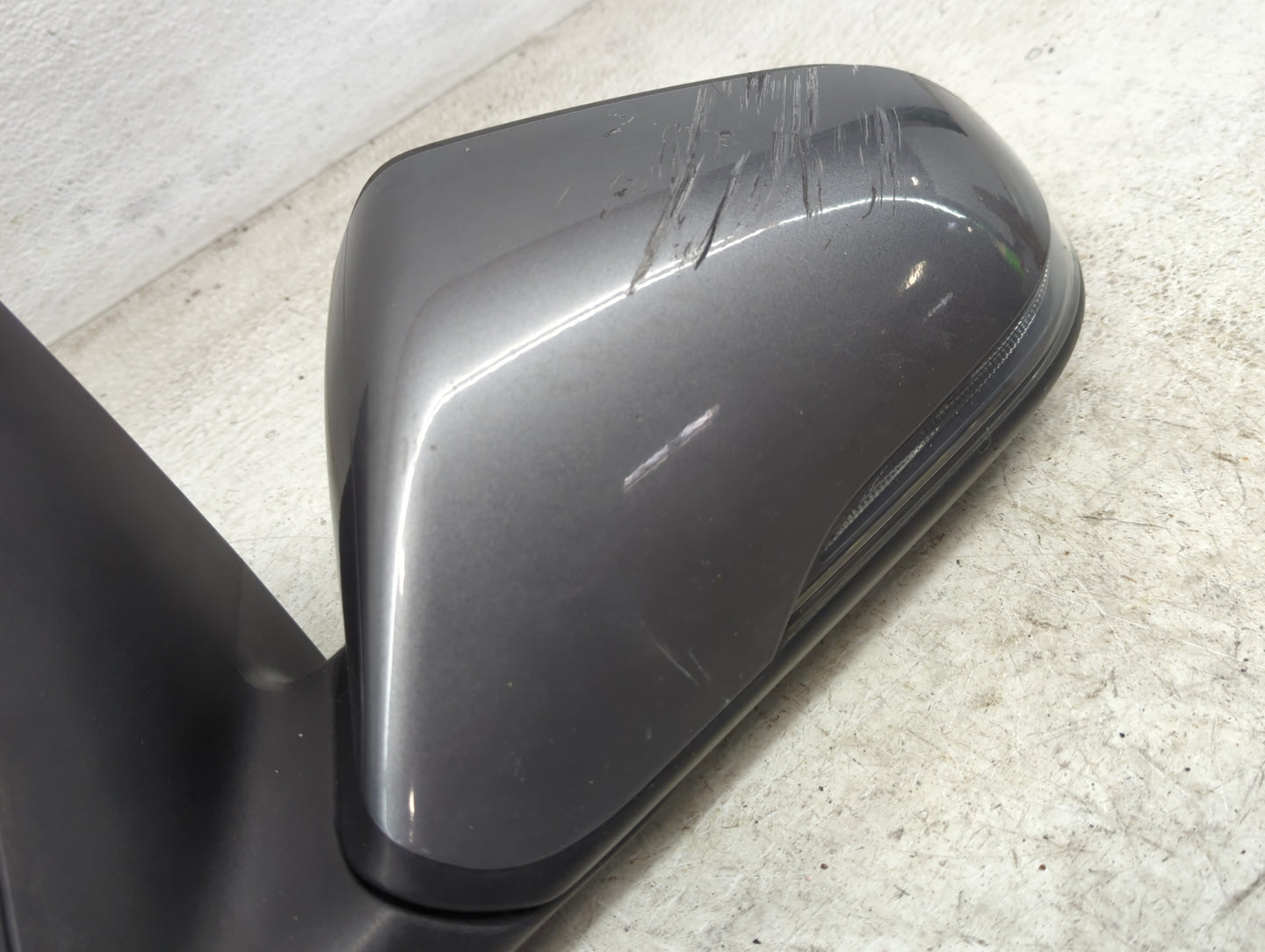 2018-2019 Hyundai Sonata Driver Side View Mirror - Left Door Mirror OEM Used - Oemusedautoparts1.com
