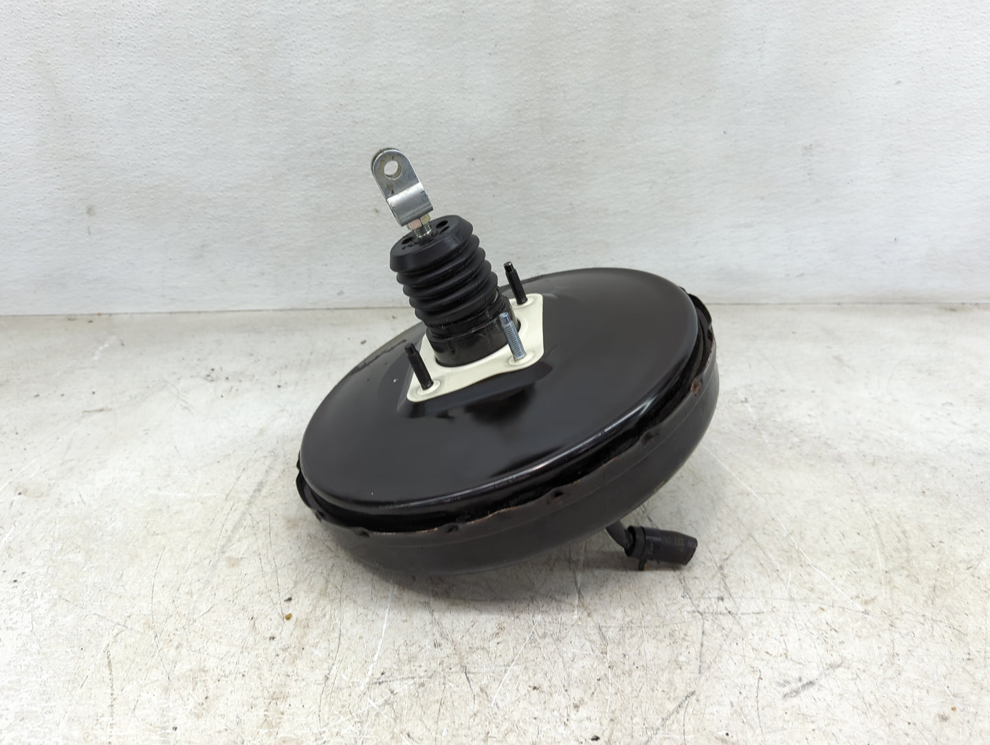 2015-2019 Hyundai Sonata Power Brake Booster Oem - Oemusedautoparts1.com