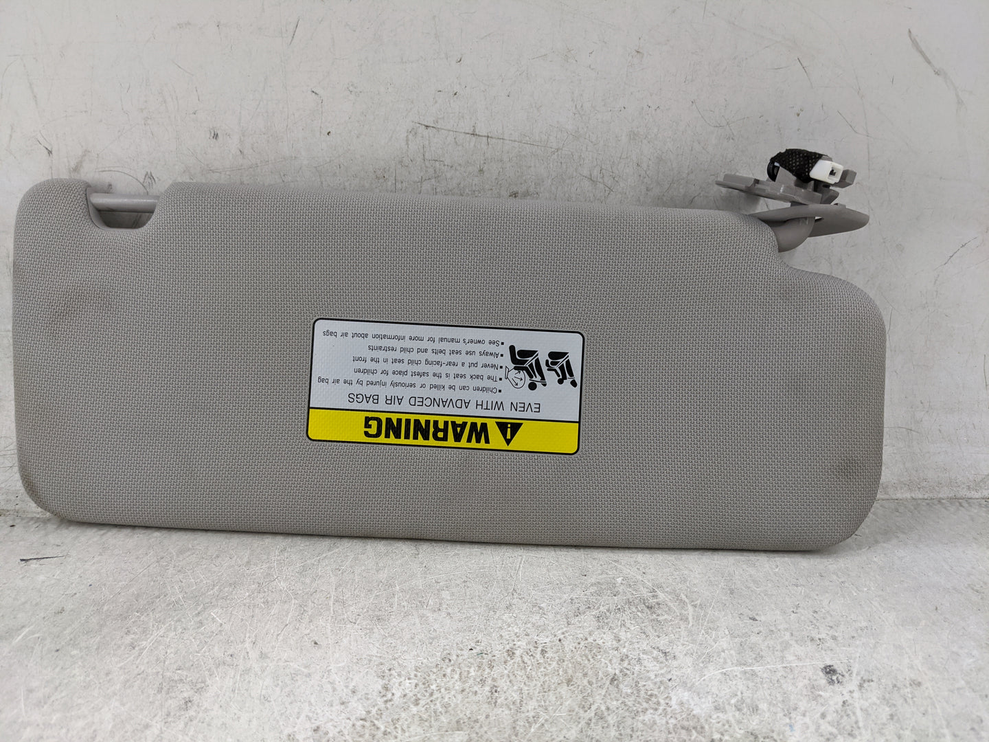 2015-2019 Hyundai Sonata Sun Visor Shade Replacement Driver Left Mirror Fits Fits 2015 2016 2017 2018 2019 OEM Used Auto Par