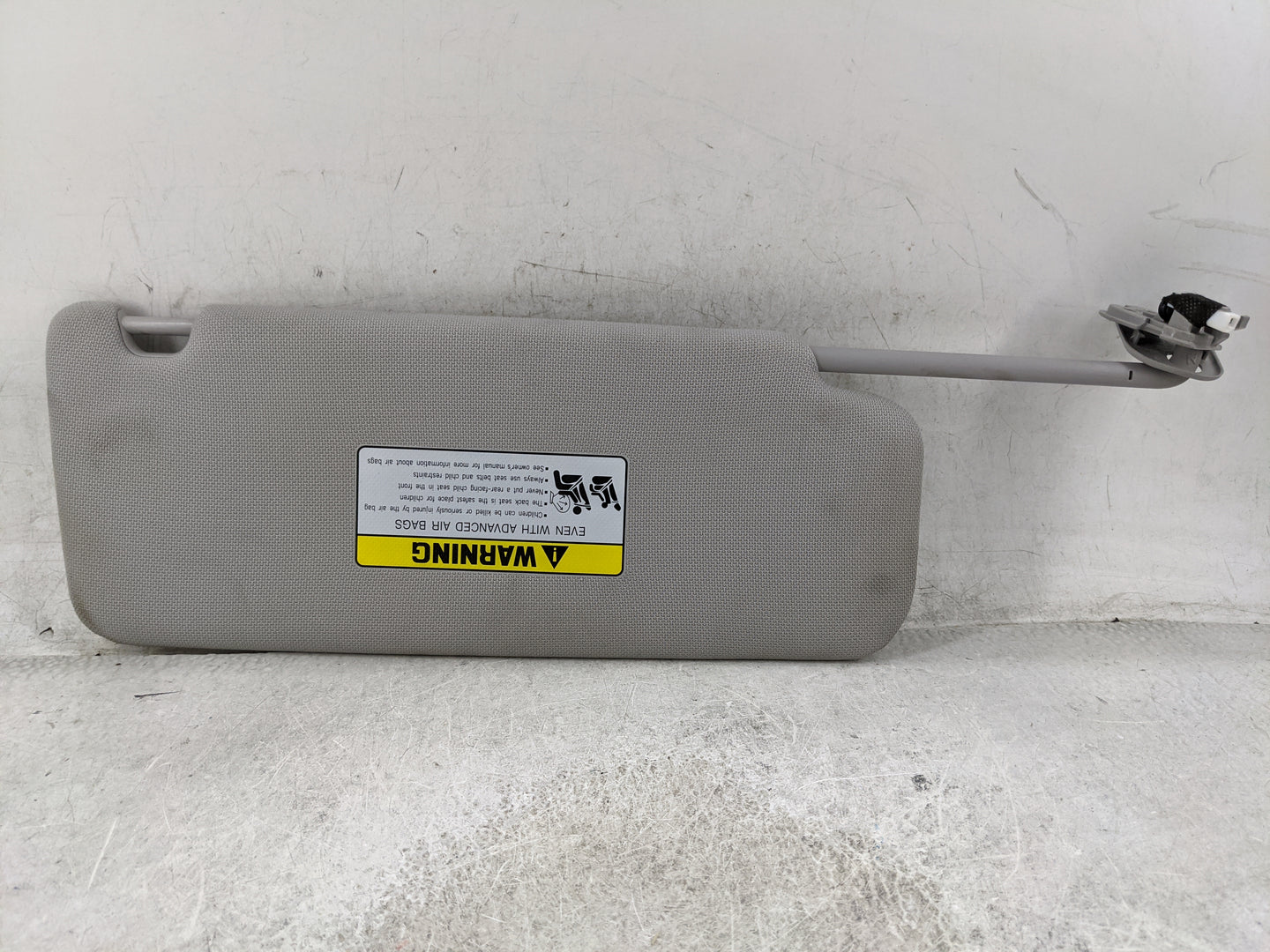 2015-2019 Hyundai Sonata Sun Visor Shade Replacement Driver Left Mirror Fits Fits 2015 2016 2017 2018 2019 OEM Used Auto Par