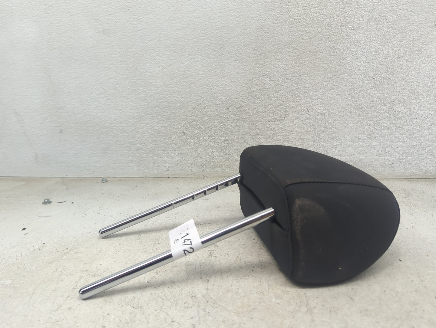 2018 Hyundai Sonata Headrest Head Rest Front Driver Seat Black - Oemusedautoparts1.com