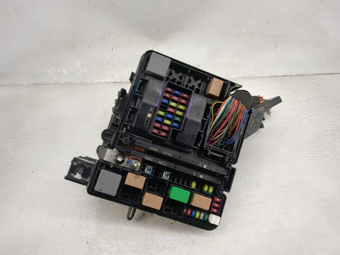 2018-2019 Hyundai Sonata Fusebox Fuse Box Panel Relay Module P/N:18980-09100 18980-09200, 912A0C2370LA Fits Fits 2018 2019 O