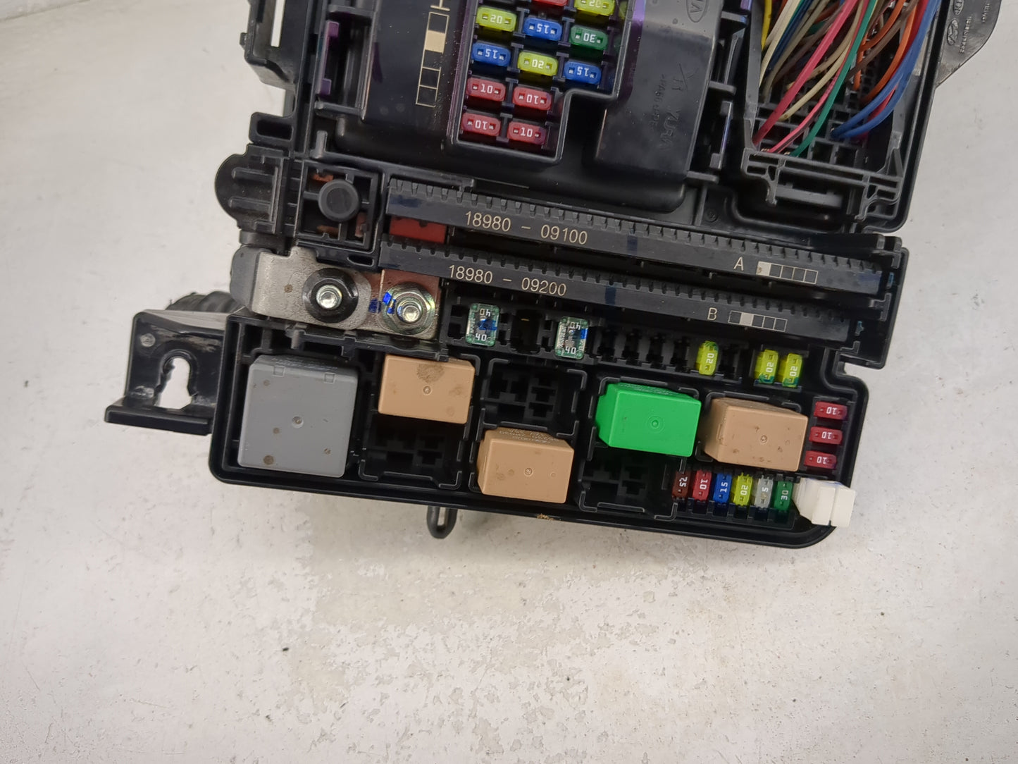 2018-2019 Hyundai Sonata Fusebox Fuse Box Panel Relay Module P/N:18980-09100 18980-09200, 912A0C2370LA Fits Fits 2018 2019 O