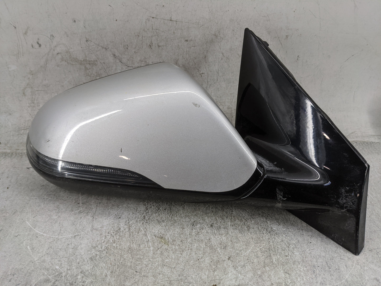 2018-2019 Hyundai Sonata Passenger Side View Mirror - Right Door Mirror OEM Used - Oemusedautoparts1.com