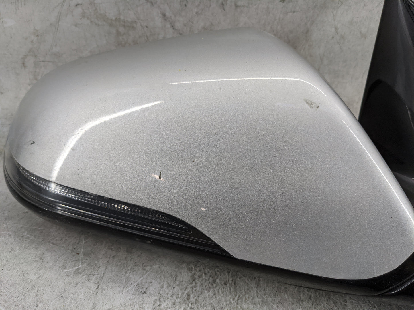2018-2019 Hyundai Sonata Passenger Side View Mirror - Right Door Mirror OEM Used - Oemusedautoparts1.com