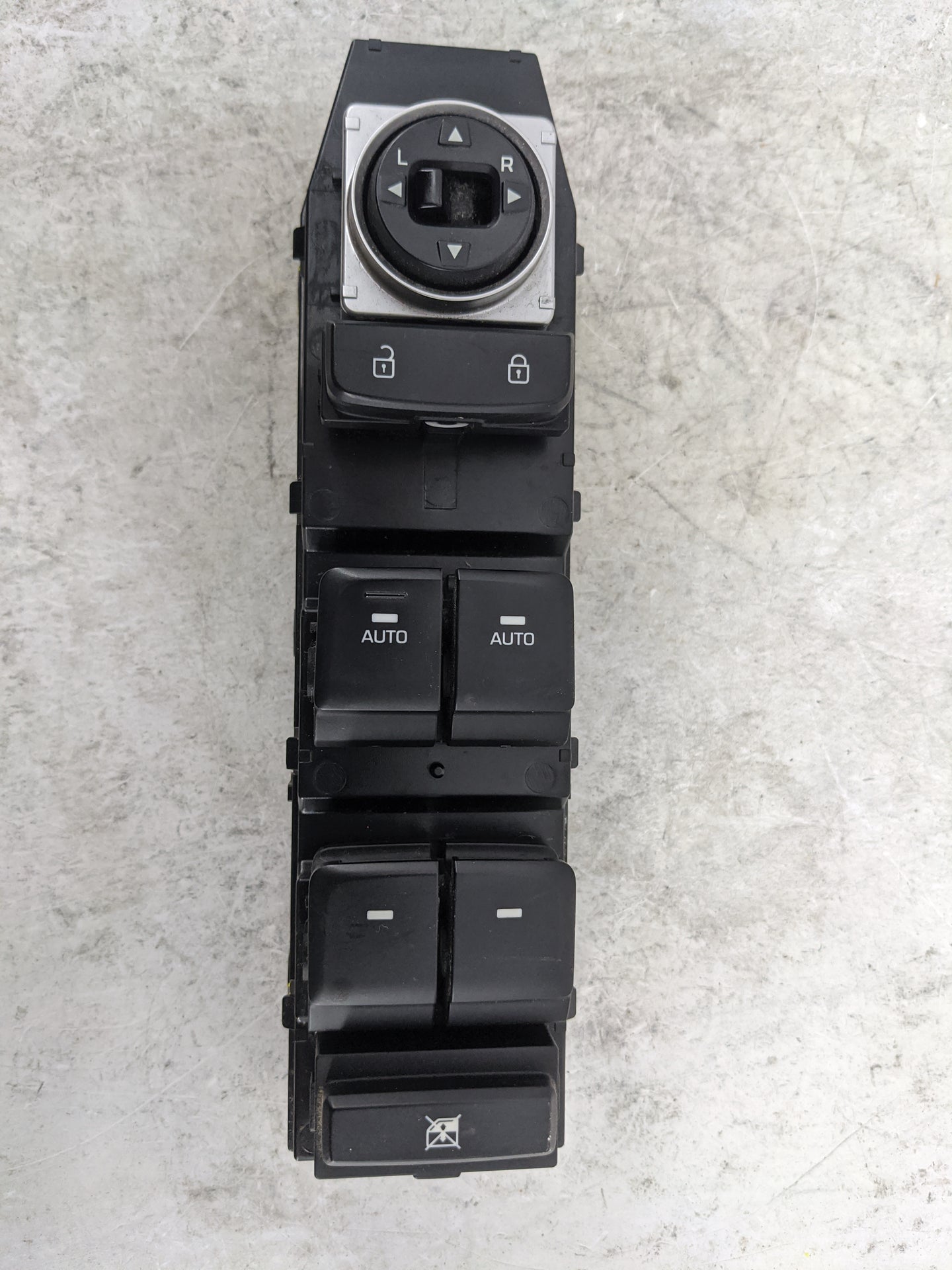 2018-2019 Hyundai Sonata Master Power Window Switch Replacement Driver Side Left Fits Fits 2018 2019 OEM Used Auto Parts - O