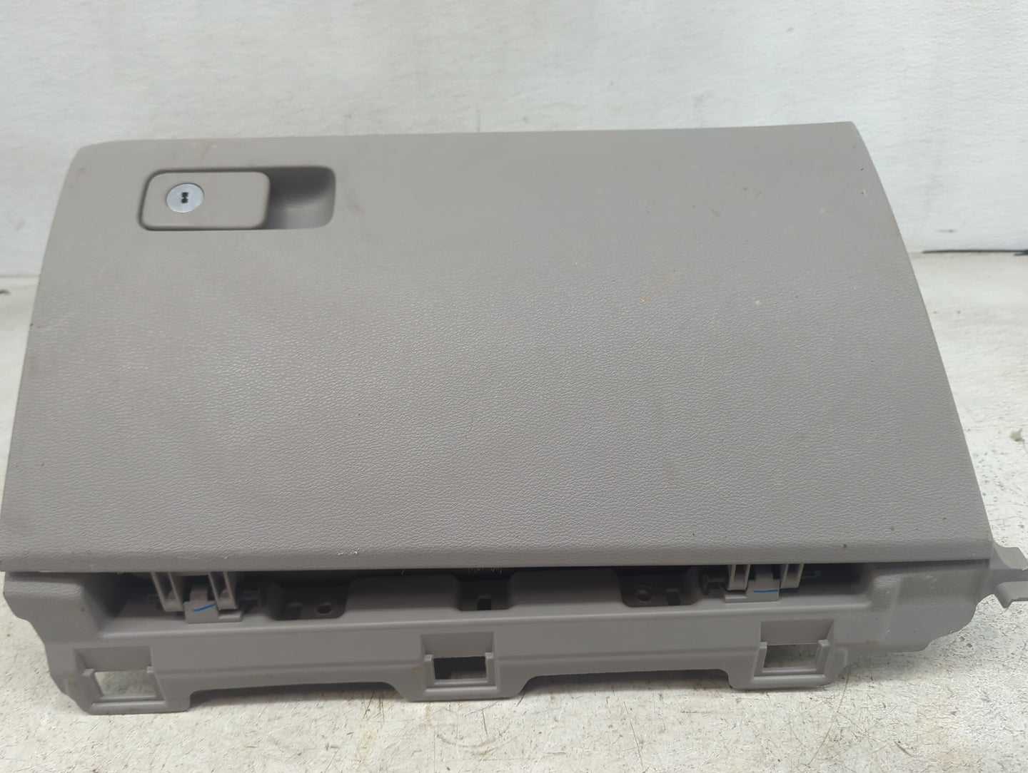 2018 Hyundai Sonata Passenger Glove Box Door Storage Compartment - Oemusedautoparts1.com