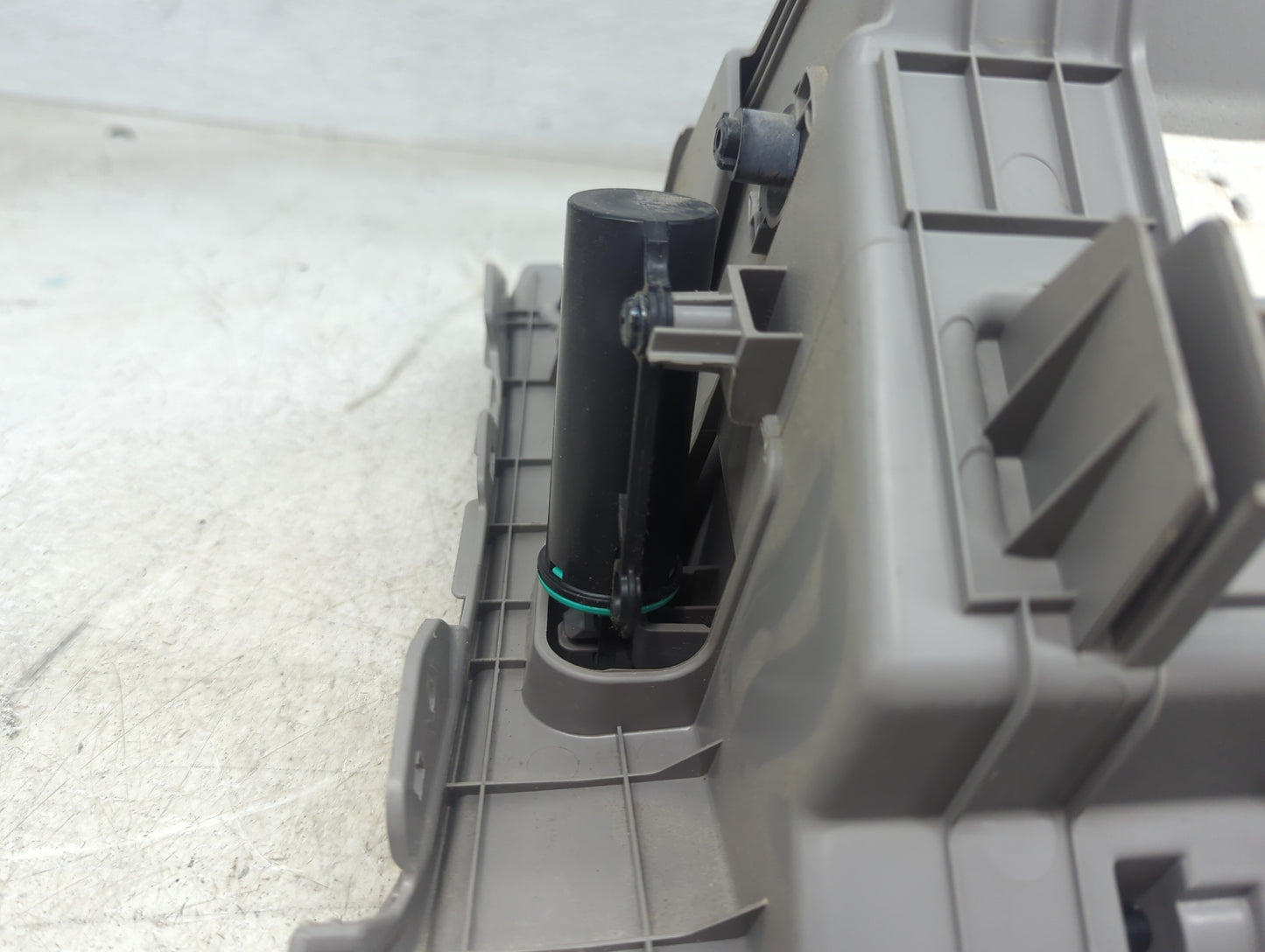 2018 Hyundai Sonata Passenger Glove Box Door Storage Compartment - Oemusedautoparts1.com