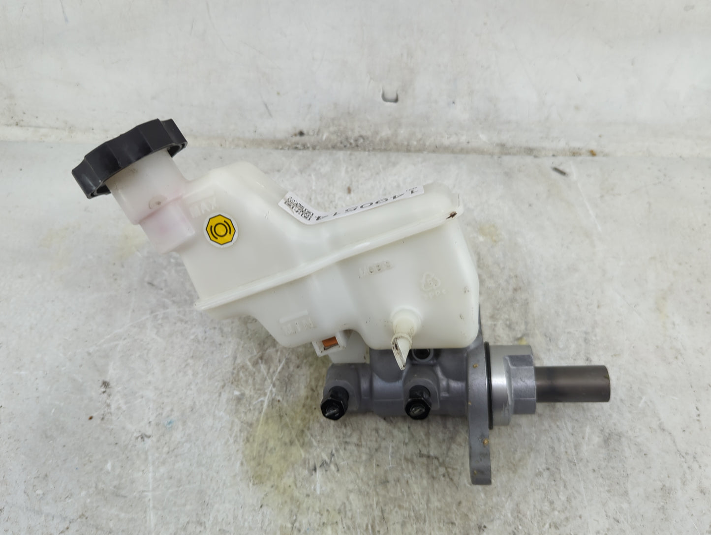 2015-2019 Hyundai Sonata Brake Master Cylinder 1490514 - Oemusedautoparts1.com