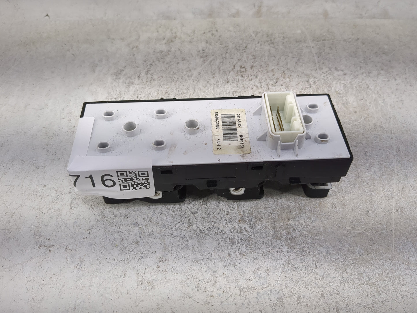 2015-2019 Hyundai Sonata Master Power Window Switch Replacement Driver Side Left P/N:93570-C1000 Fits OEM Used Auto Parts - 