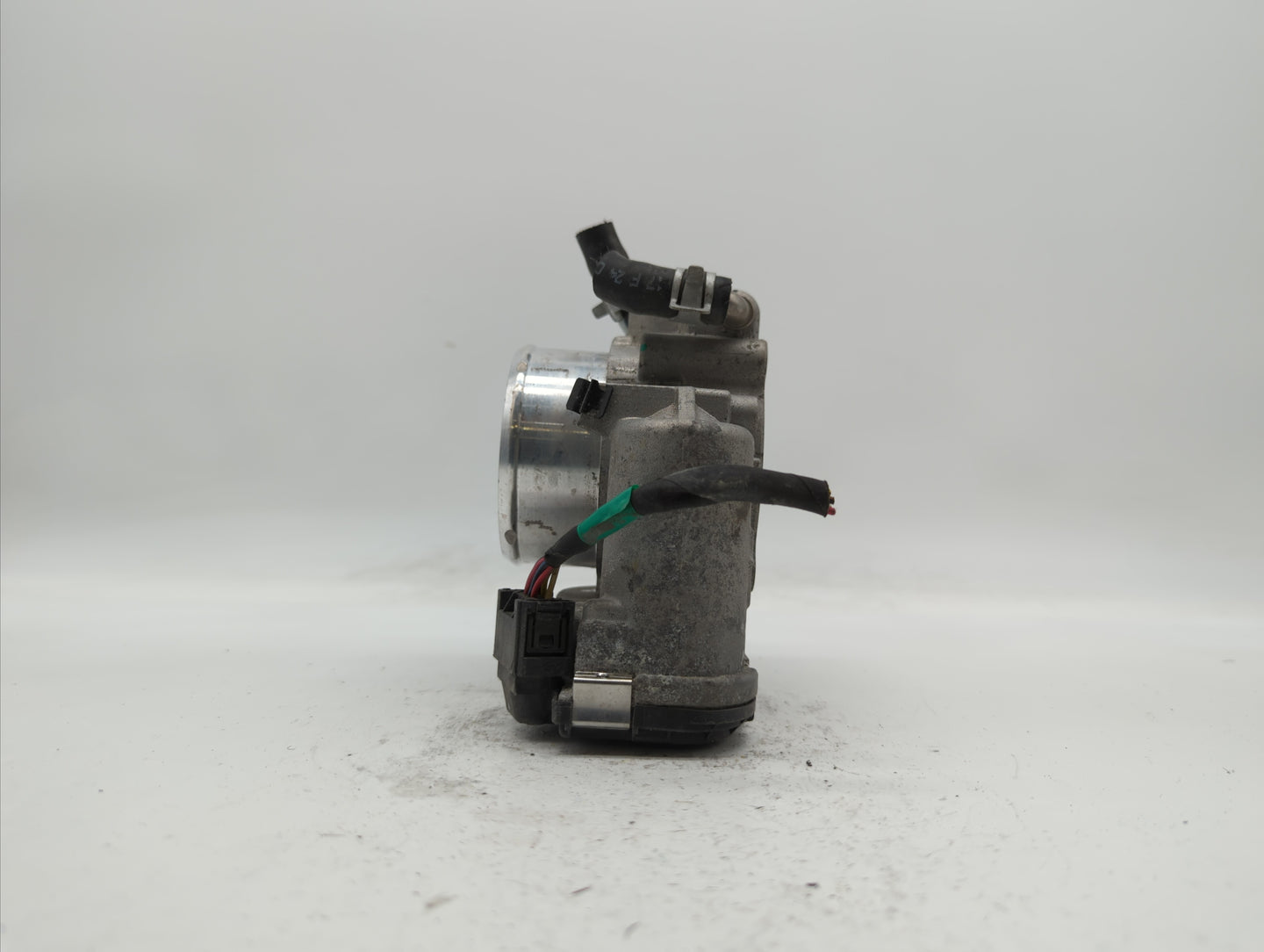 2015-2019 Hyundai Sonata Throttle Body P/N:35100-2G600 Fits Fits 2015 2016 2017 2018 2019 OEM Used Auto Parts - Oemusedautop
