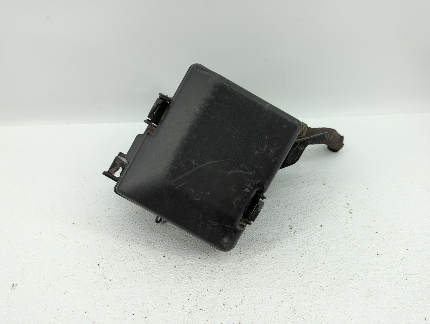 2018-2019 Hyundai Sonata Fusebox Fuse Box Panel Relay Module P/N:912A0C2370LA 912A0C2088LA, 6423-0102-7 Fits Fits 2018 2019 