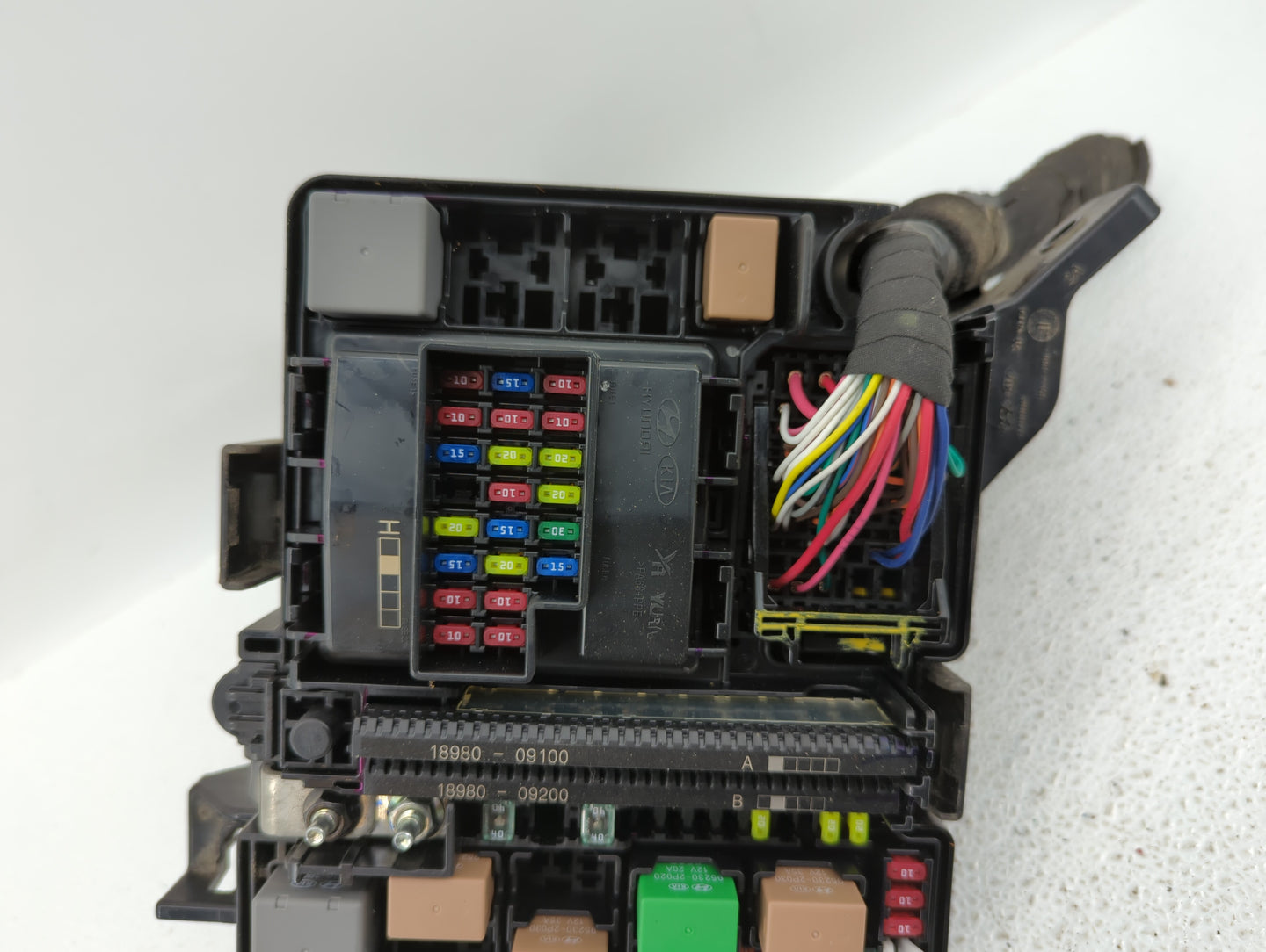 2018-2019 Hyundai Sonata Fusebox Fuse Box Panel Relay Module P/N:912A0C2370LA 912A0C2088LA, 6423-0102-7 Fits Fits 2018 2019 