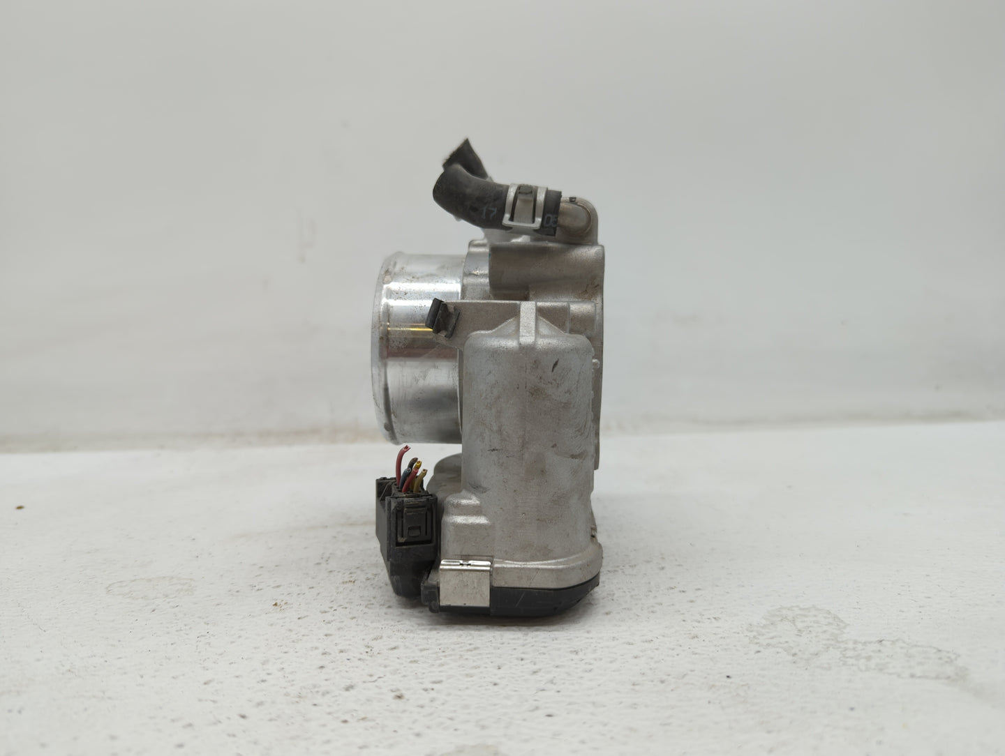 2015-2019 Hyundai Sonata Throttle Body P/N:0 280 750 618 35100-2G600 Fits Fits 2015 2016 2017 2018 2019 OEM Used Auto Parts 