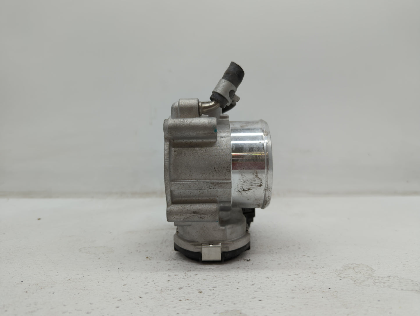 2015-2019 Hyundai Sonata Throttle Body P/N:0 280 750 618 35100-2G600 Fits Fits 2015 2016 2017 2018 2019 OEM Used Auto Parts 