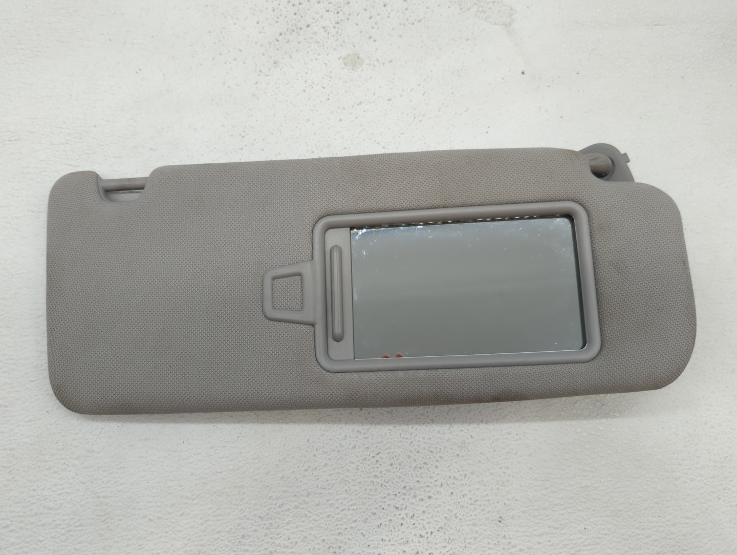 2015-2019 Hyundai Sonata Sun Visor Shade Replacement Passenger Right Mirror Fits Fits 2015 2016 2017 2018 2019 OEM Used Auto