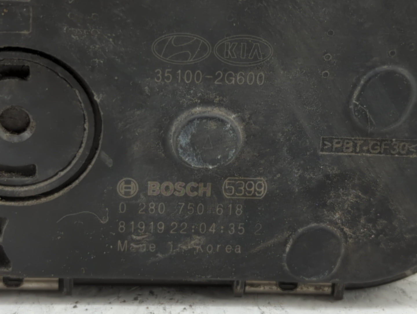 2015-2019 Hyundai Sonata Throttle Body P/N:0 280 750 618 35100-2G600 Fits Fits 2015 2016 2017 2018 2019 OEM Used Auto Parts 