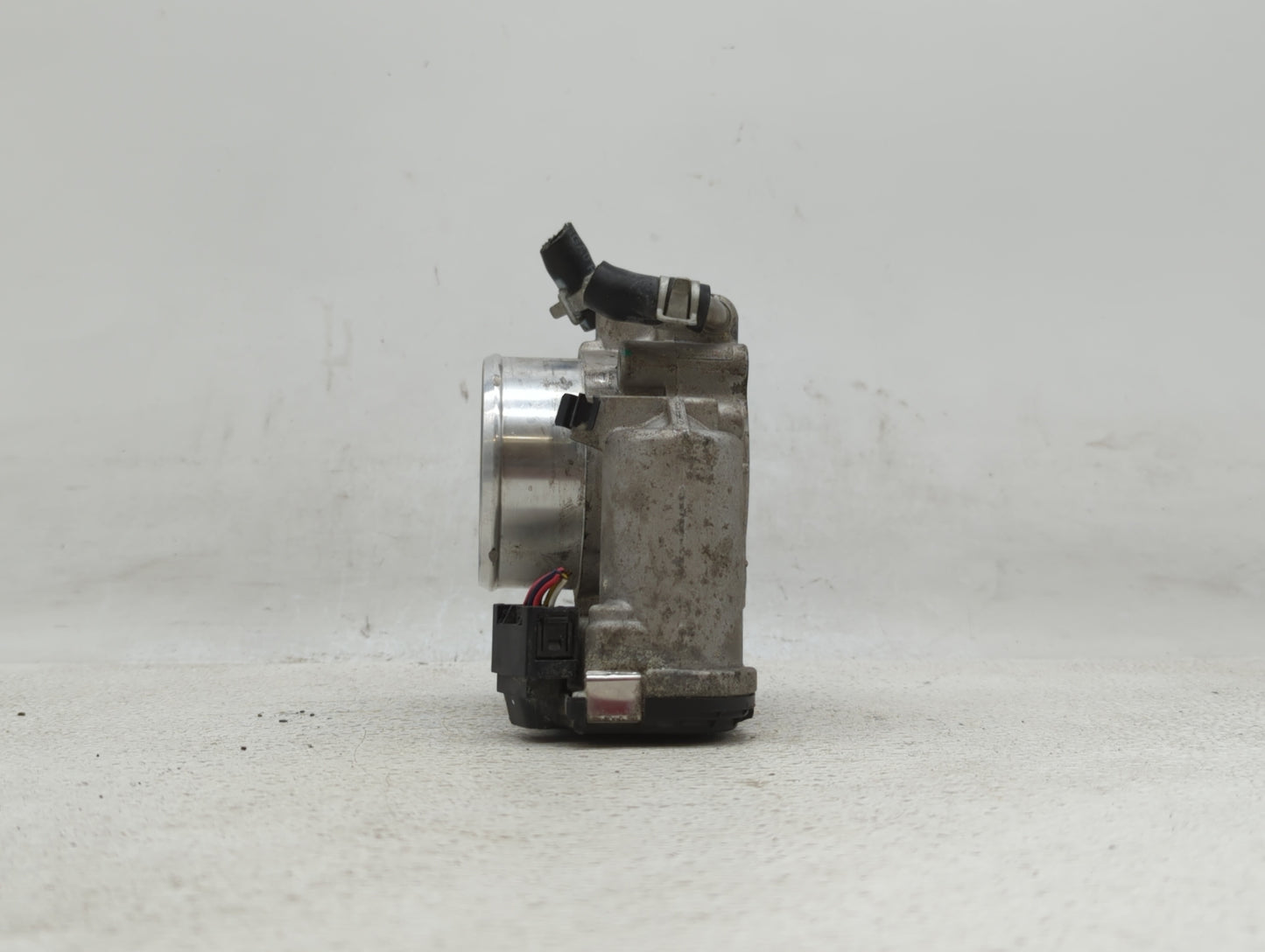 2015-2019 Hyundai Sonata Throttle Body P/N:35100-2G600 Fits Fits 2015 2016 2017 2018 2019 OEM Used Auto Parts - Oemusedautop