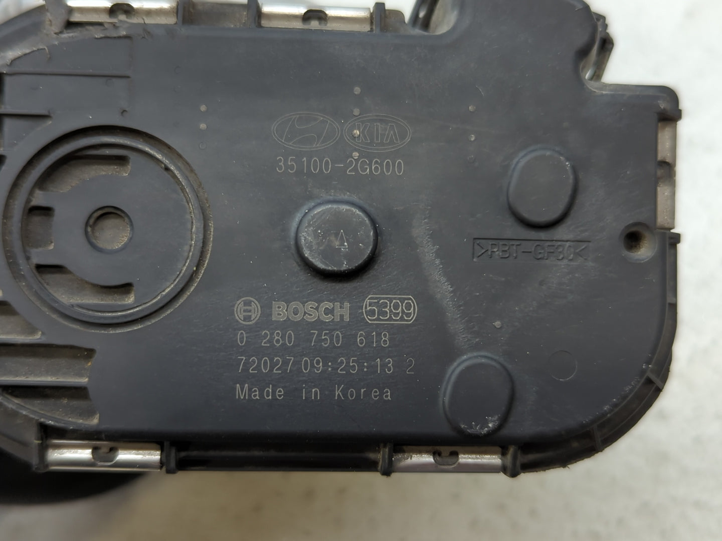 2015-2019 Hyundai Sonata Throttle Body P/N:35100-2G600 Fits Fits 2015 2016 2017 2018 2019 OEM Used Auto Parts - Oemusedautop